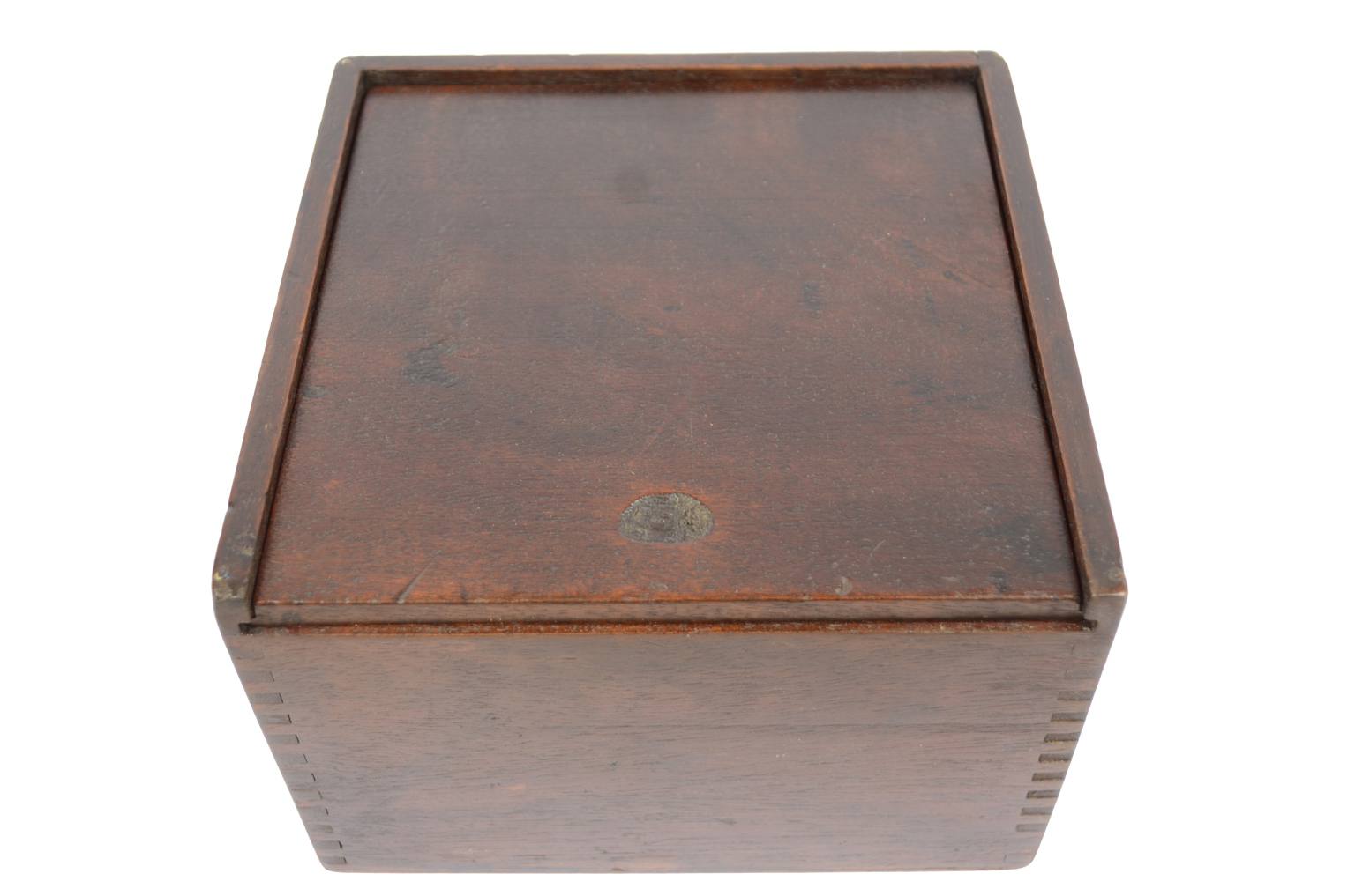 Antique compasses/6330-Liquid compass