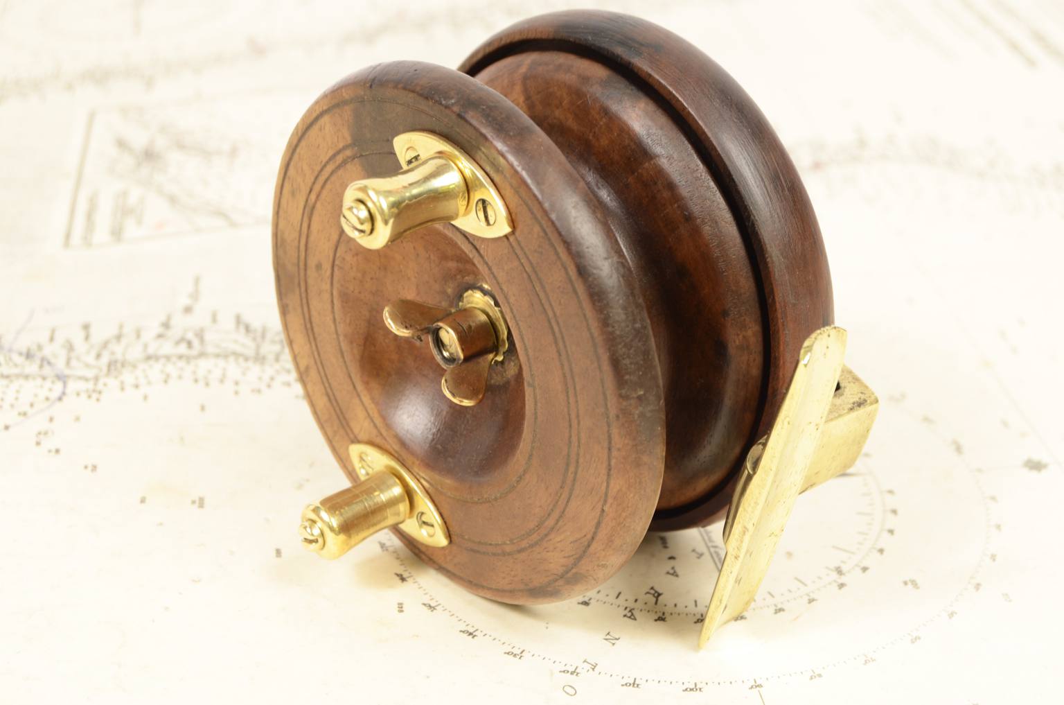 Antiquariato nautico/6340B-Mulinello da pesca