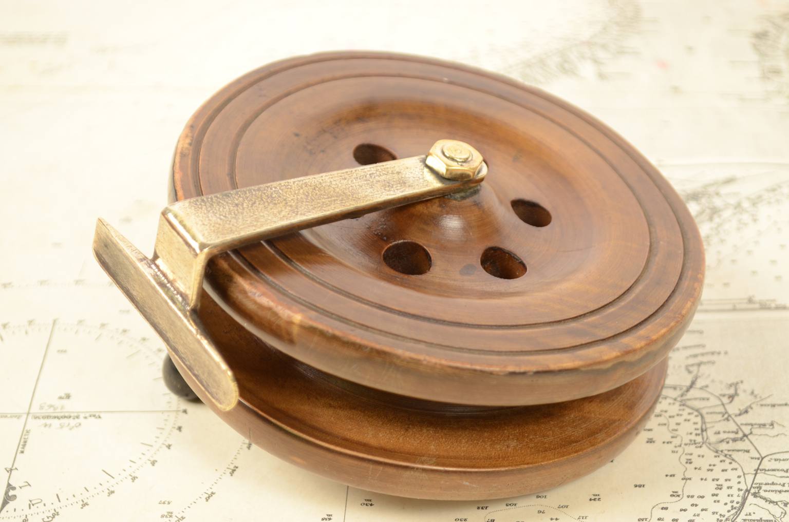 Nautical antiques/6341A-Fishing reel