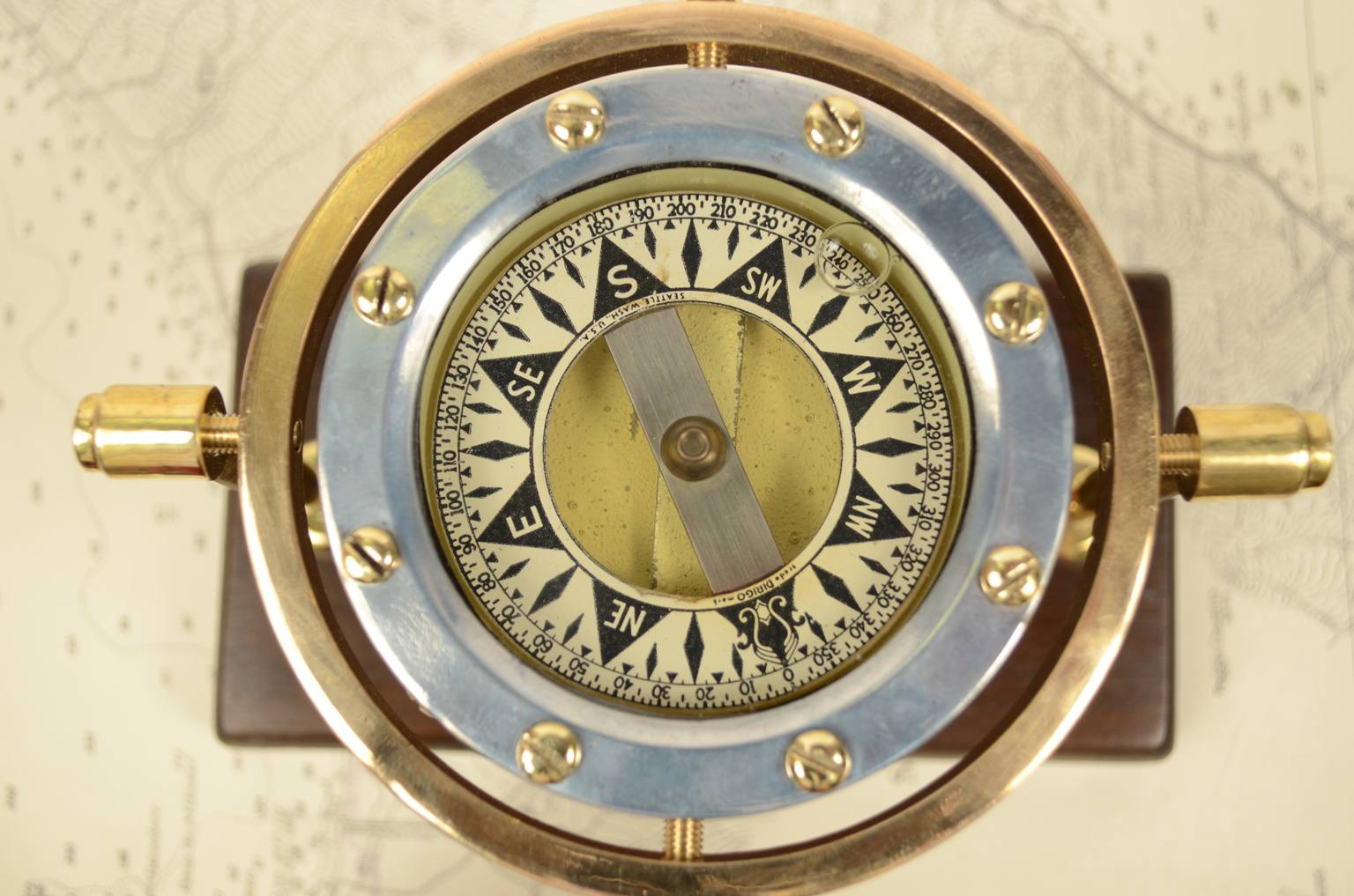 Antique compasses/6350-Antique compass