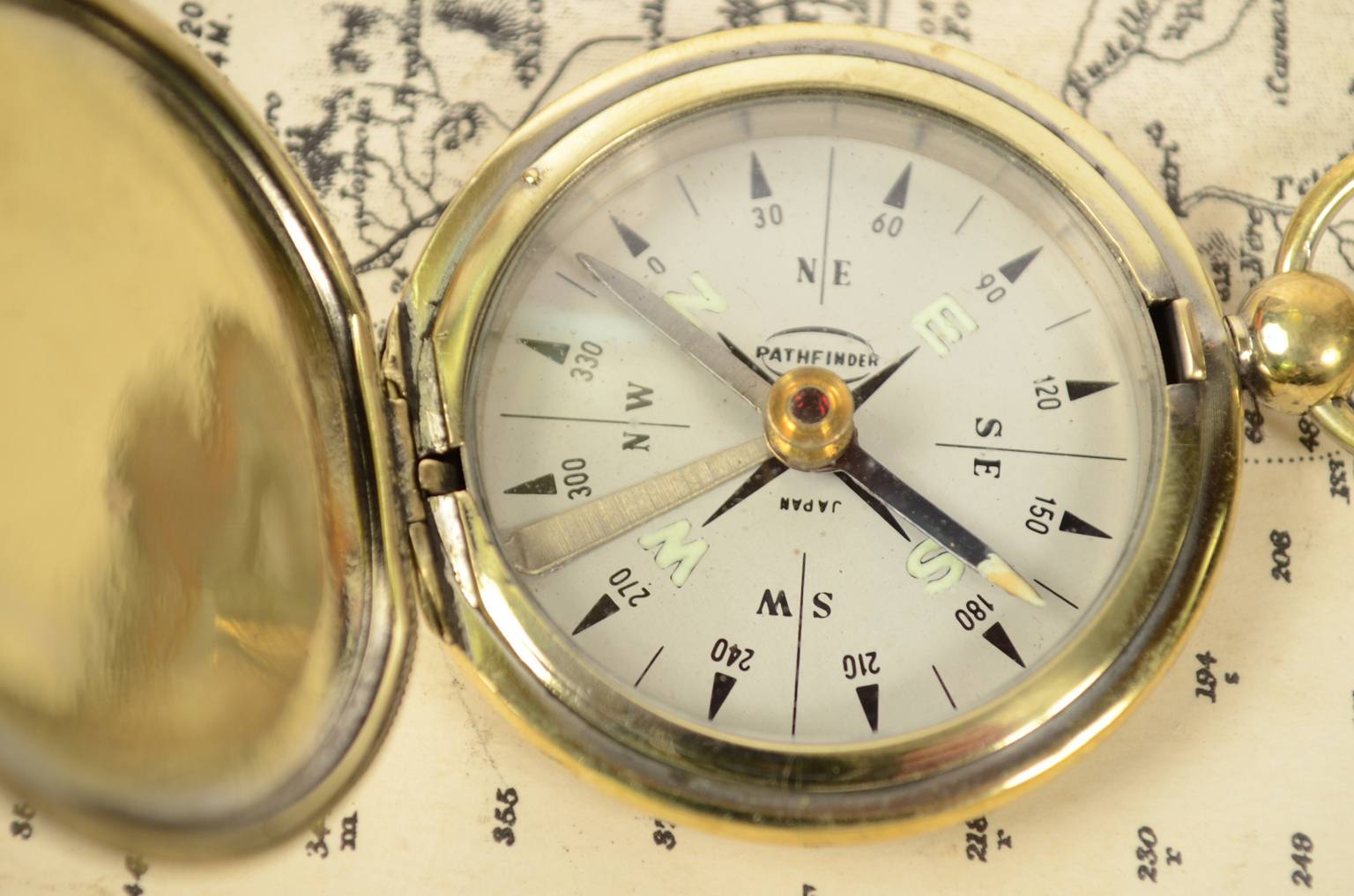 Antique compasses/6431B-Vintage compass