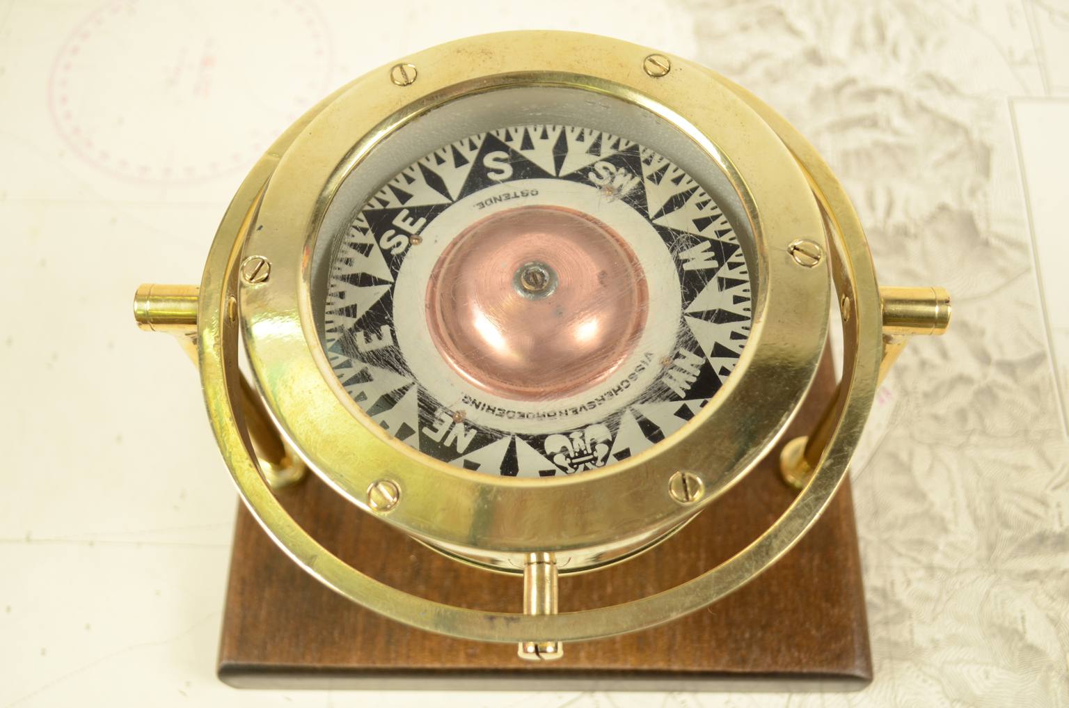 Antique compasses/6436-Nautical compass