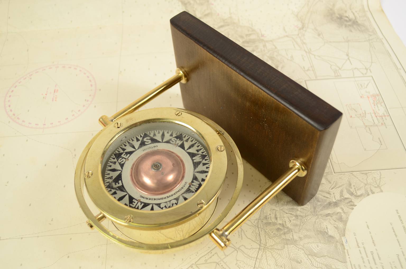 Antique compasses/6436-Nautical compass