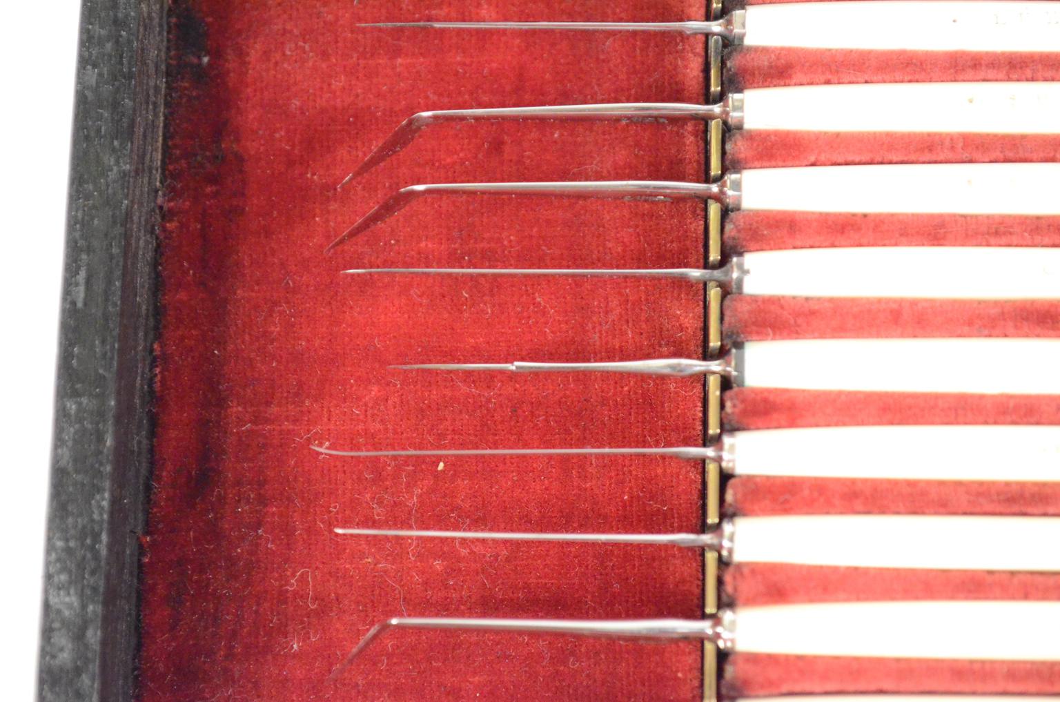 Old medical instruments/6487-Ophthalmic kit