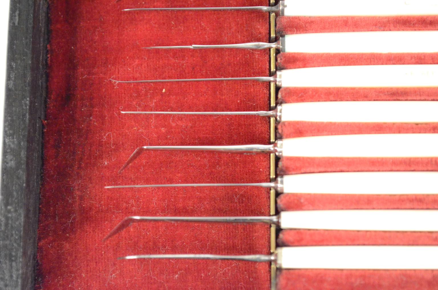 Old medical instruments/6487-Ophthalmic kit