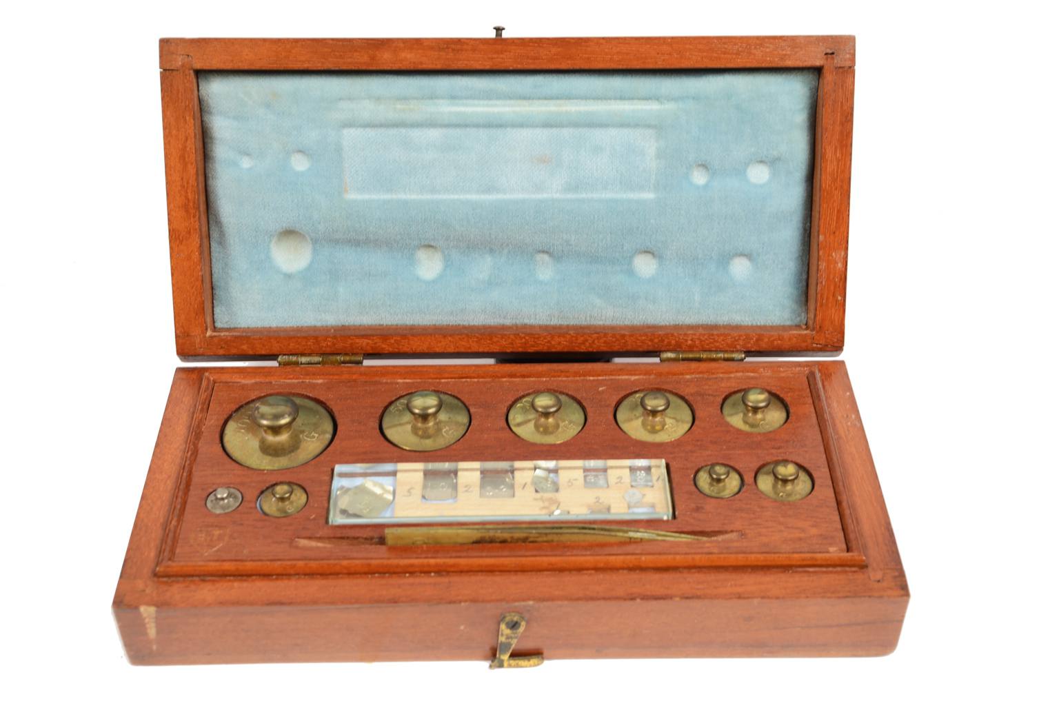 Antique measuring instruments/649-Precision scale