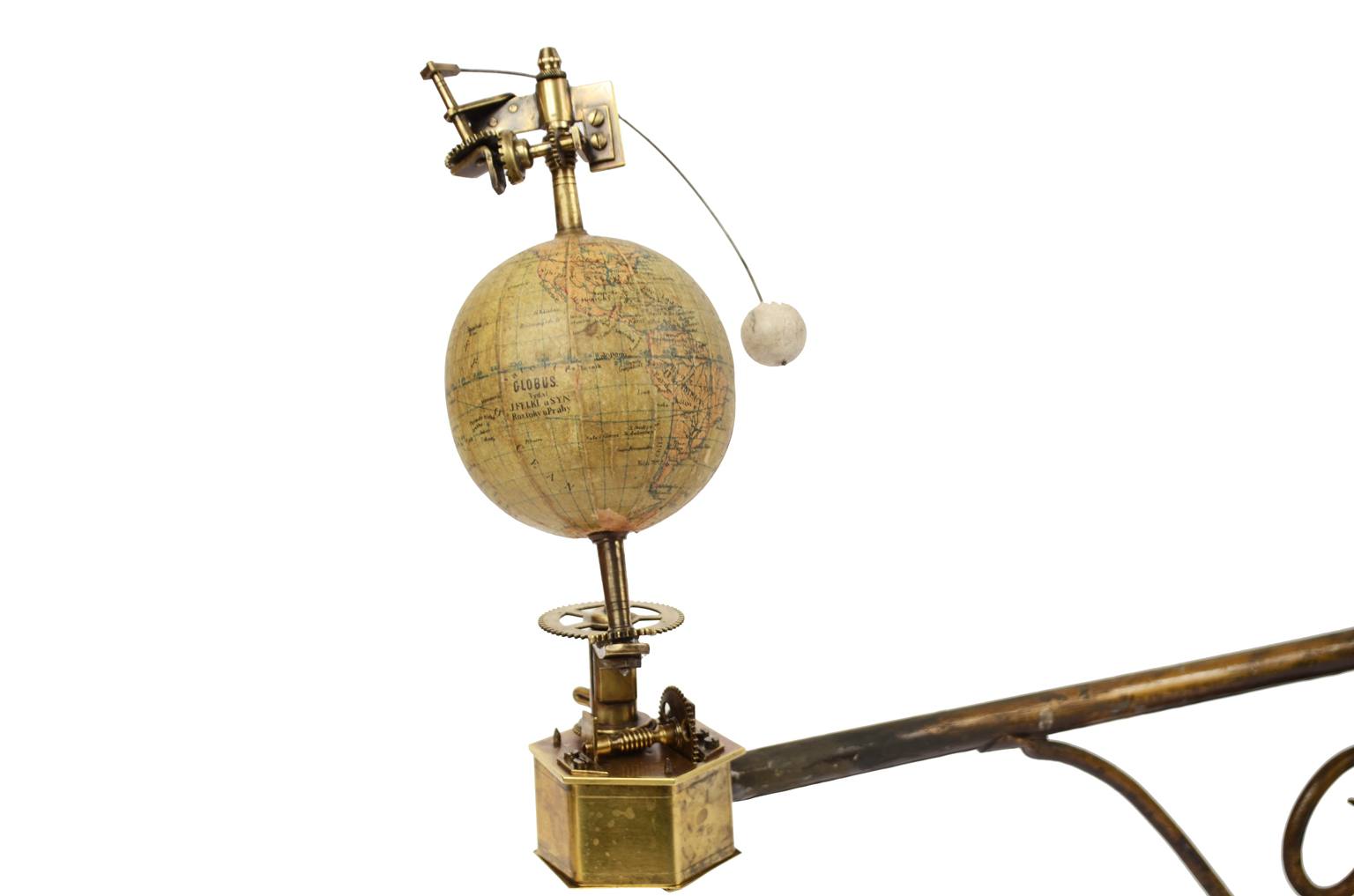 Antique astronomical instruments/6495-Vintage orrery