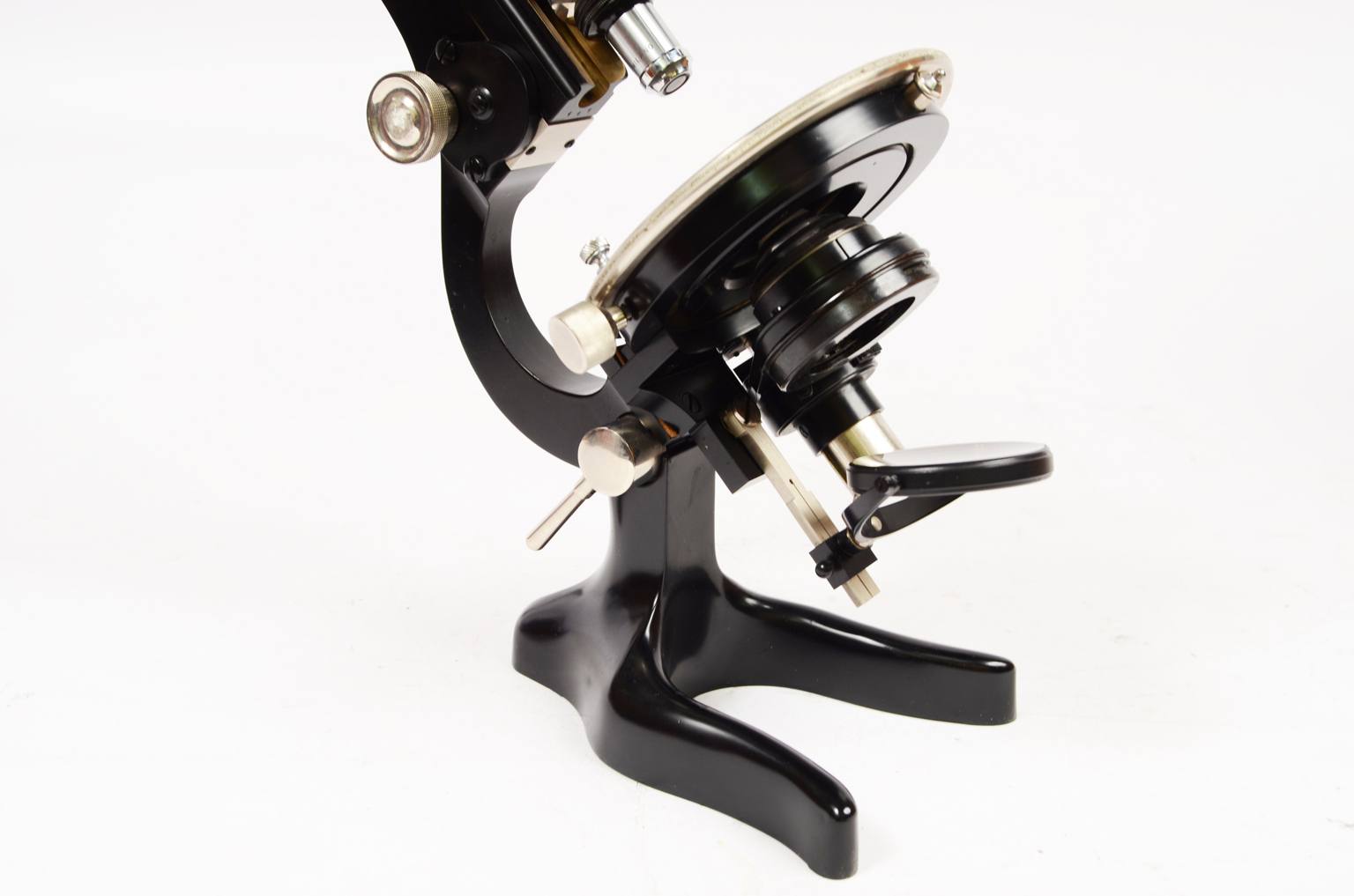 Strumenti medici d'epoca/650-Microscopio antico