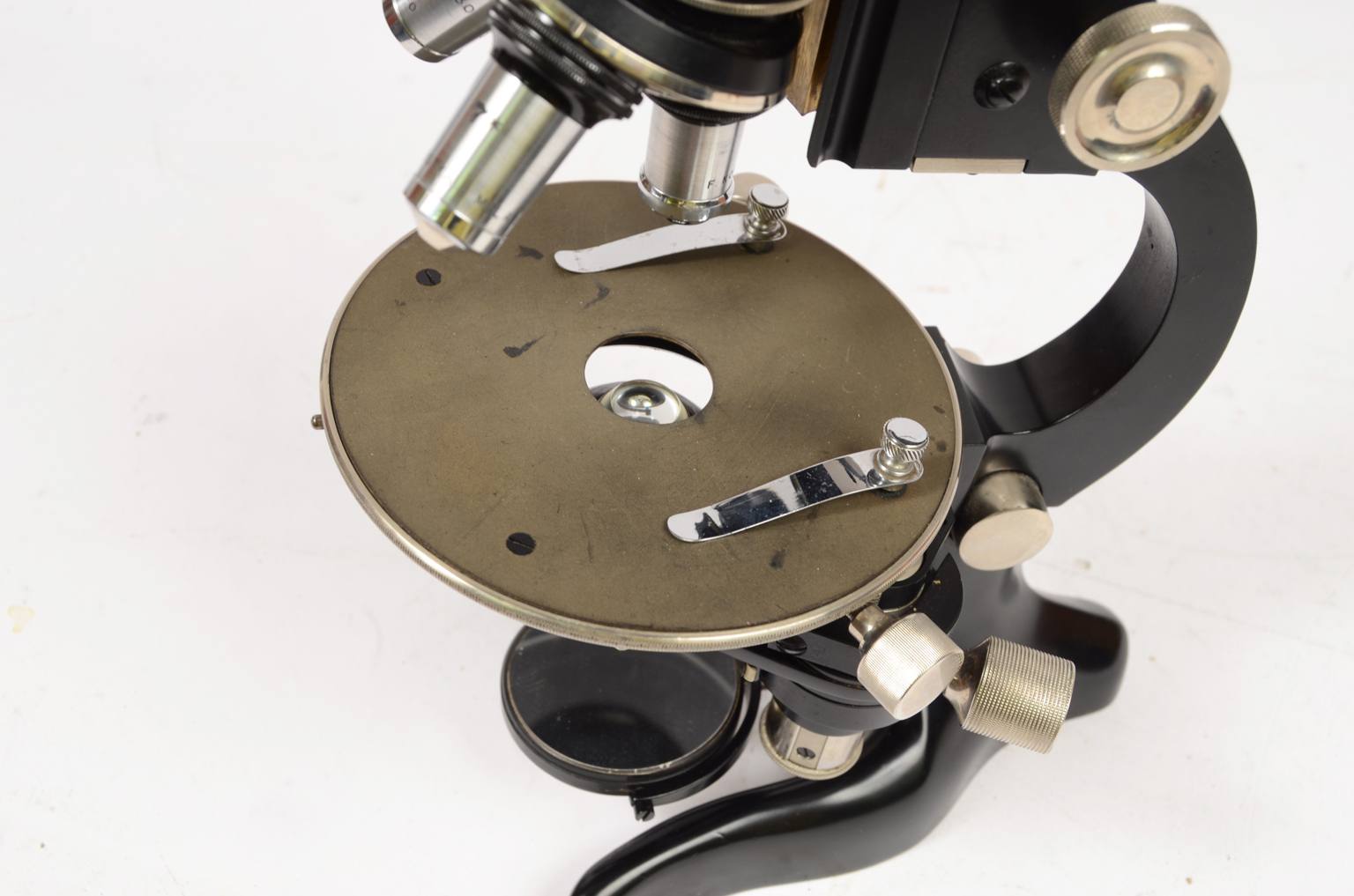Strumenti medici d'epoca/650-Microscopio antico