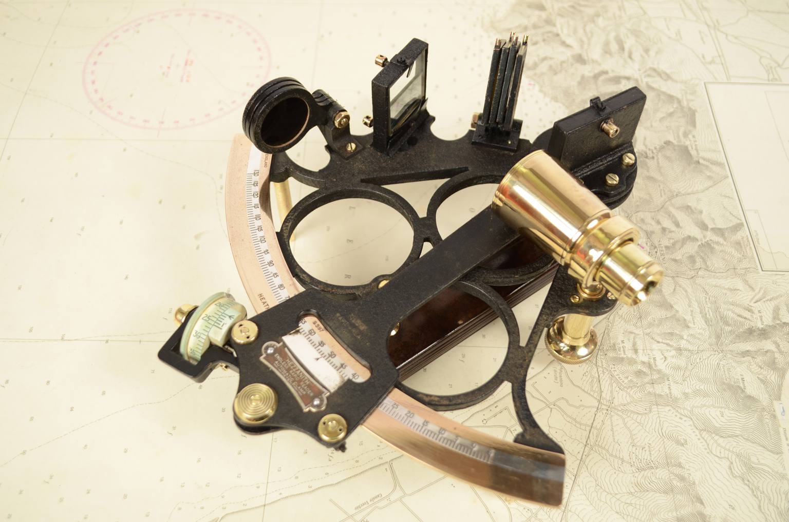 Nautical antiques/6539-Antique sextant