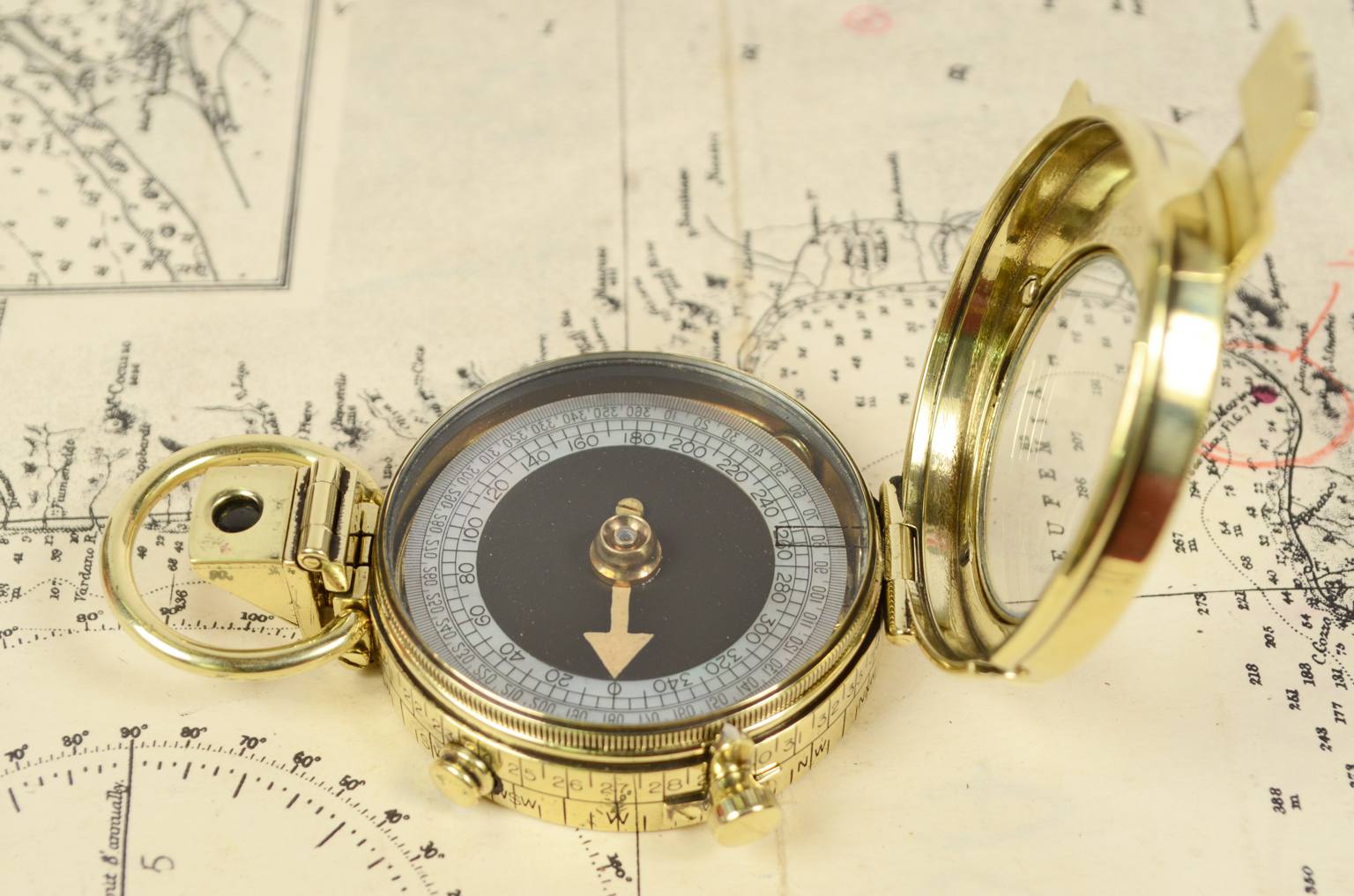Antique compasses/6600-Vintage compass