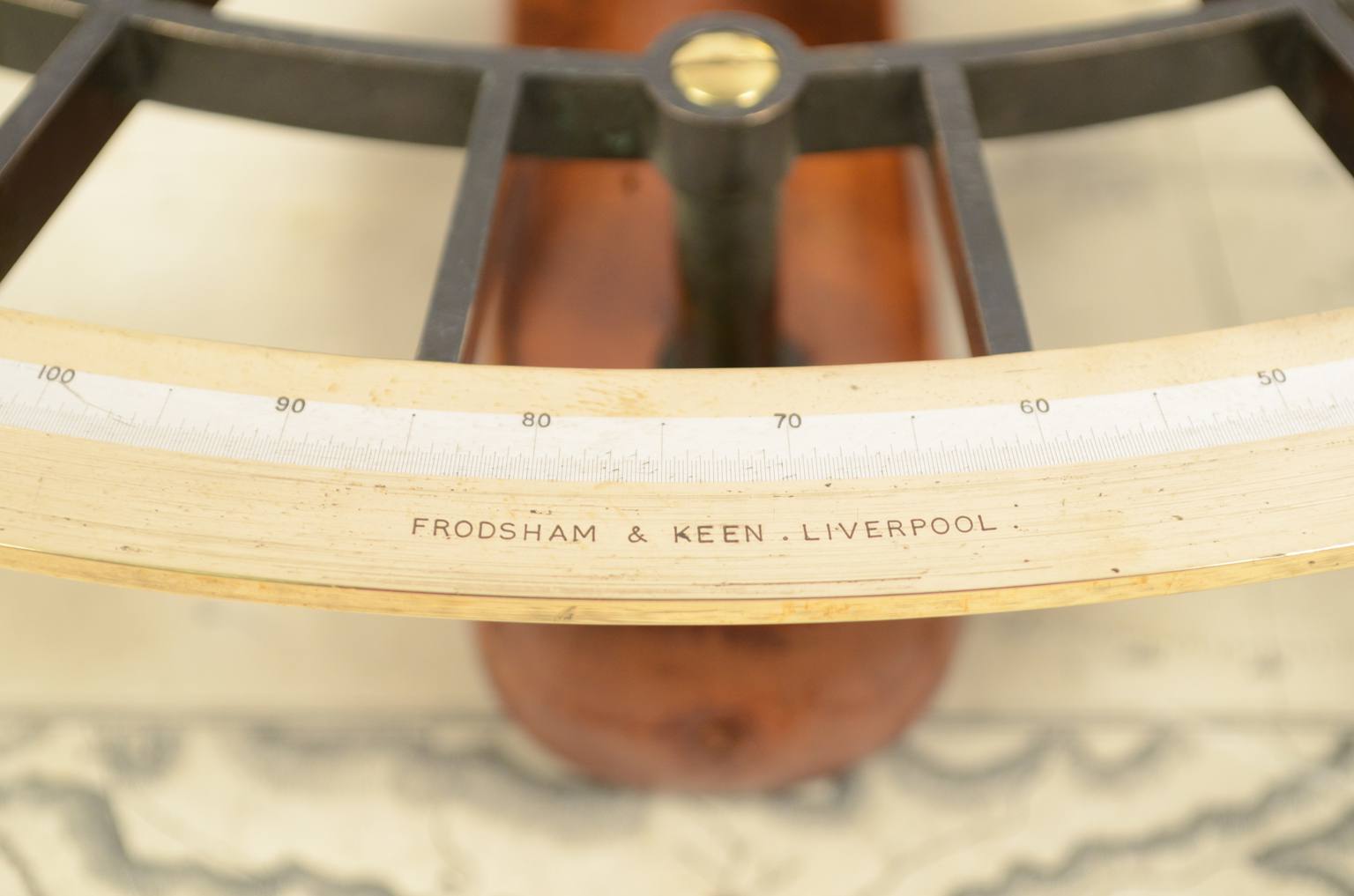 Nautical antiques/6613-Antique sextant