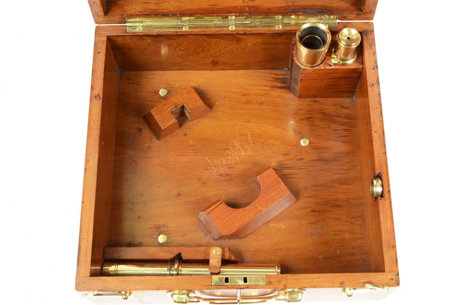 Nautical antiques/6613-Antique sextant