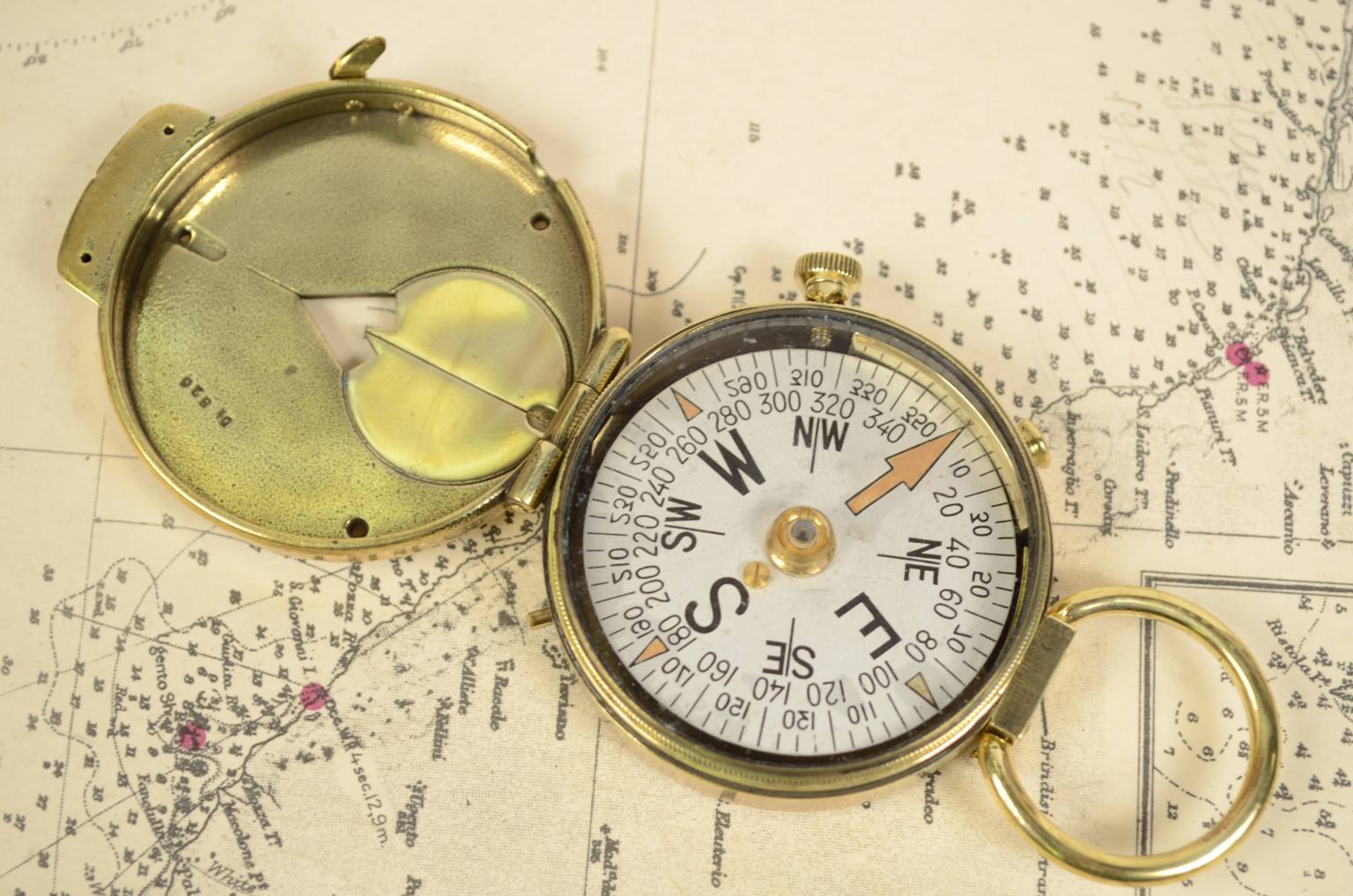 Antique compasses/6625-Vintage compass