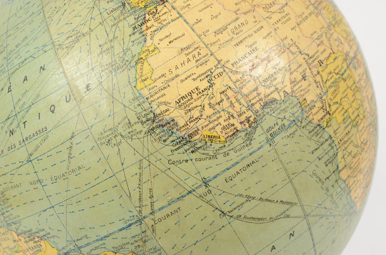 Antique globes-world maps/6657-Vintage globe