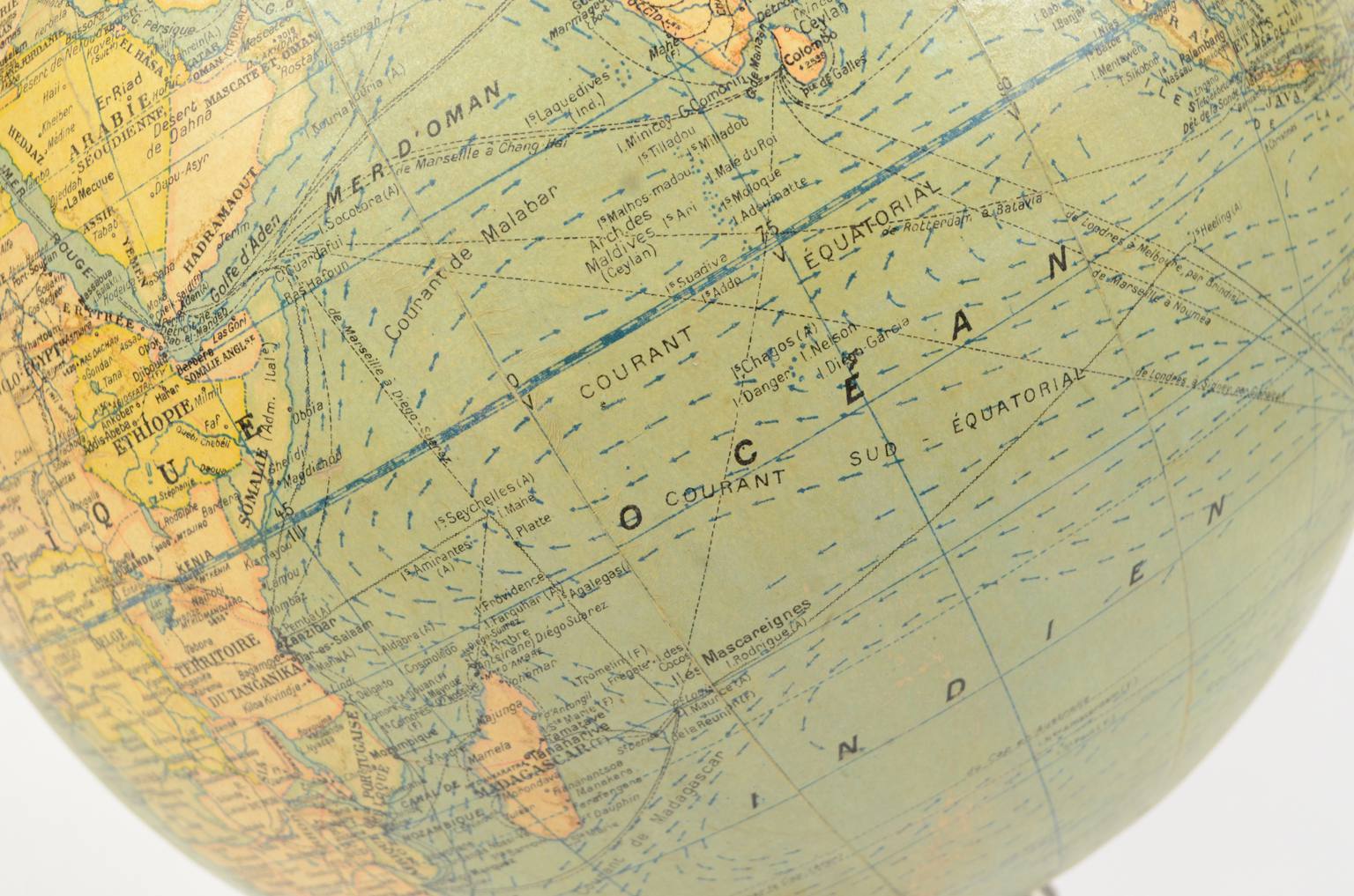 Antique globes-world maps/6657-Vintage globe