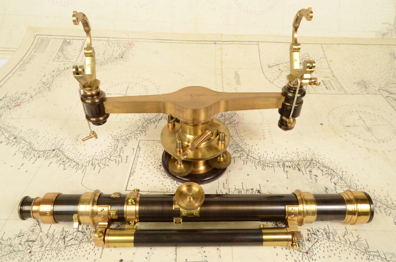 Antique measuring instruments/668-Topographic Level