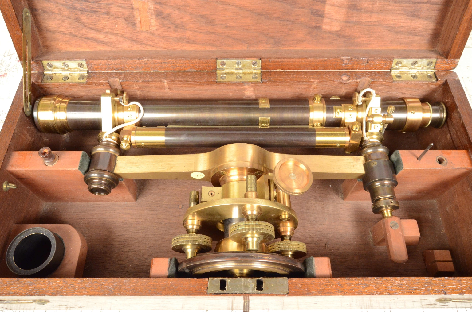 Antique measuring instruments/668-Topographic Level