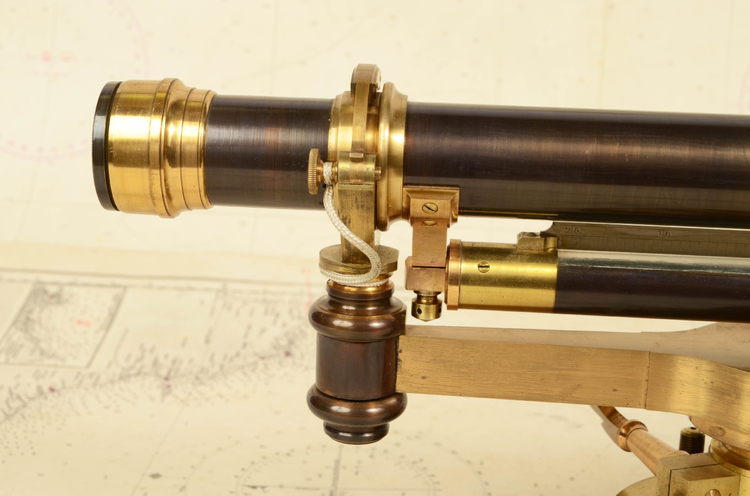 Antique measuring instruments/668-Topographic Level