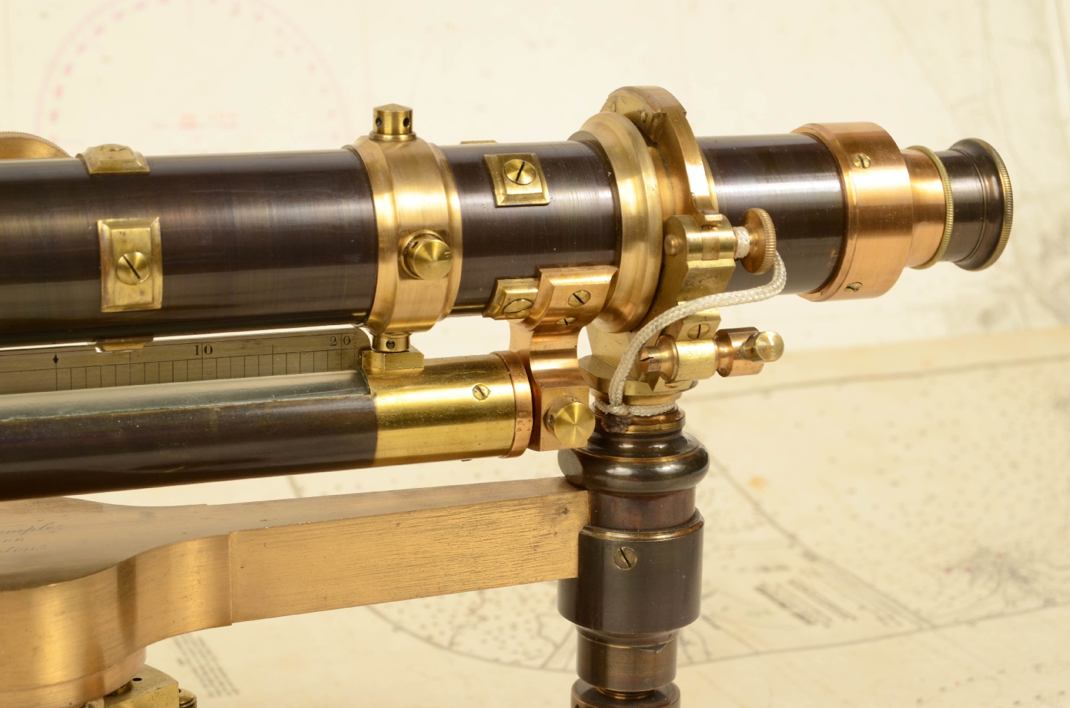 Antique measuring instruments/668-Topographic Level