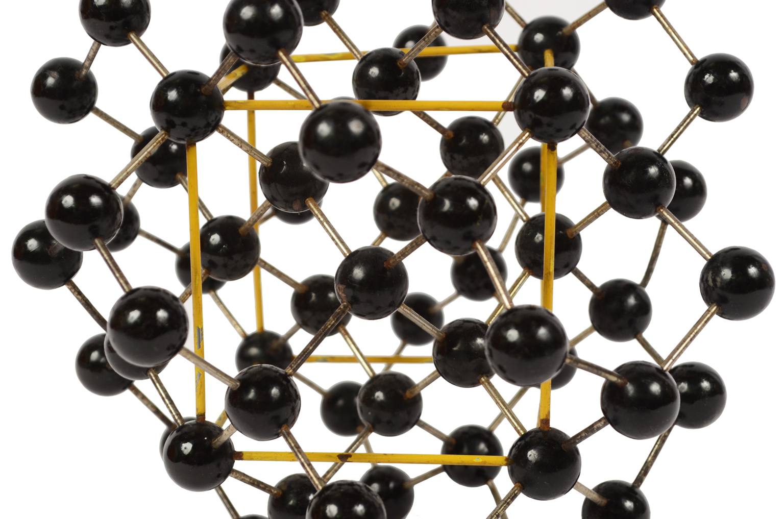 Natural history/6742-Diamond molecule