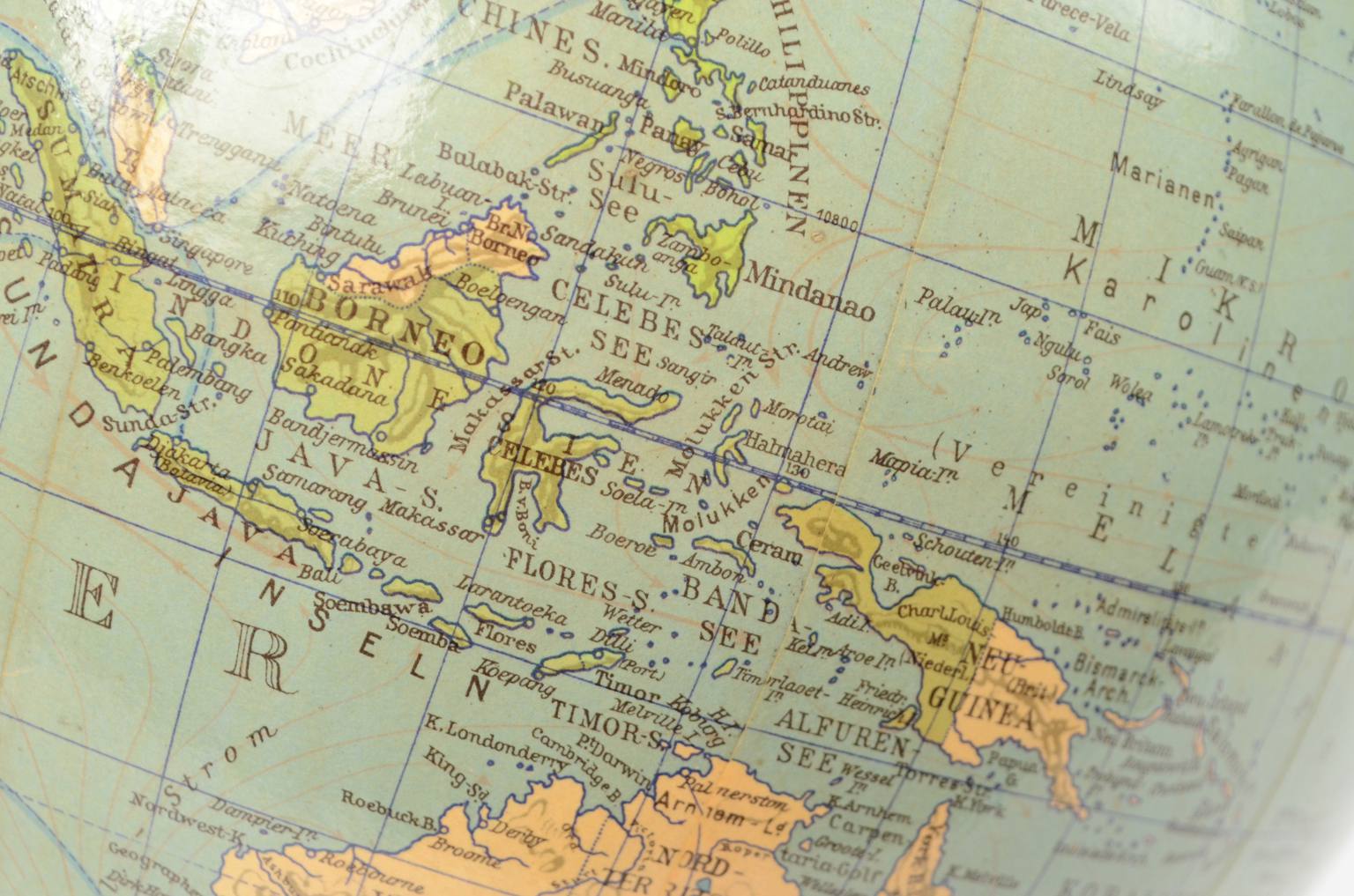 Antique globes-world maps/6746-Columbus globe