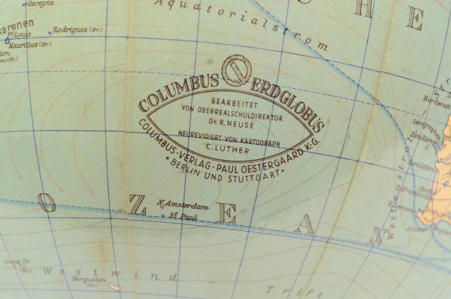 Antique globes-world maps/6746-Columbus globe