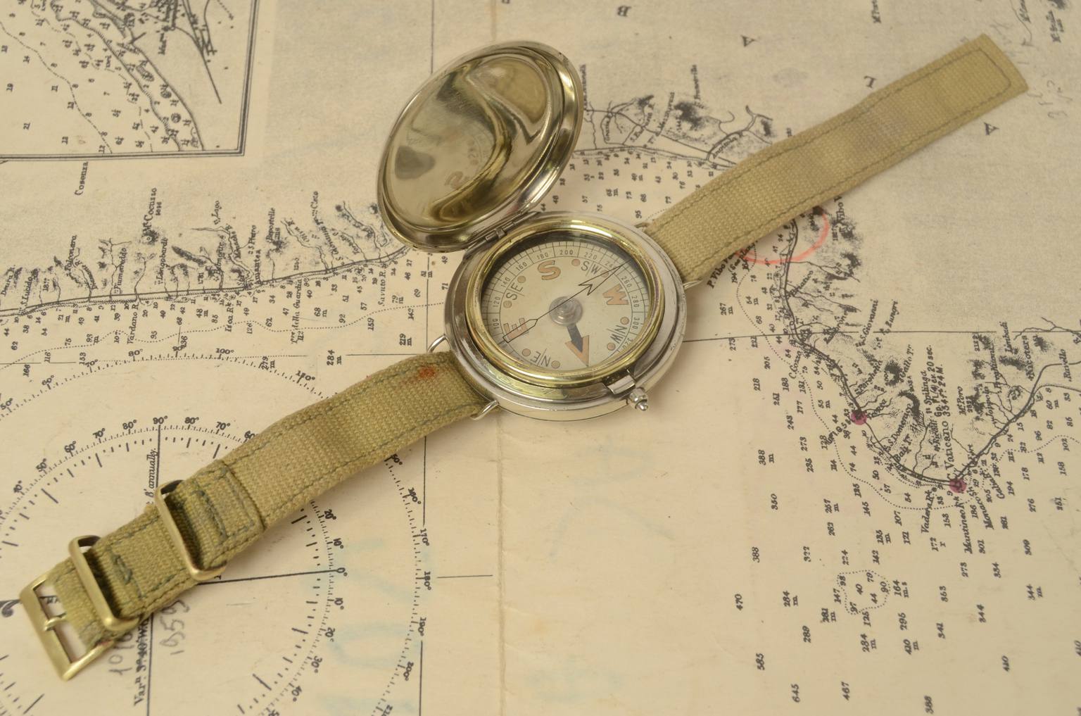 e-Shop/Antique compasses/Code 6768 RAF compass