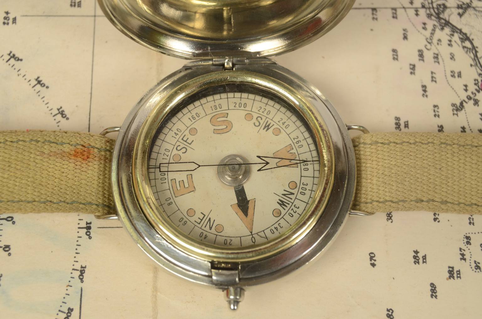 e-Shop/Antique compasses/Code 6768 RAF compass