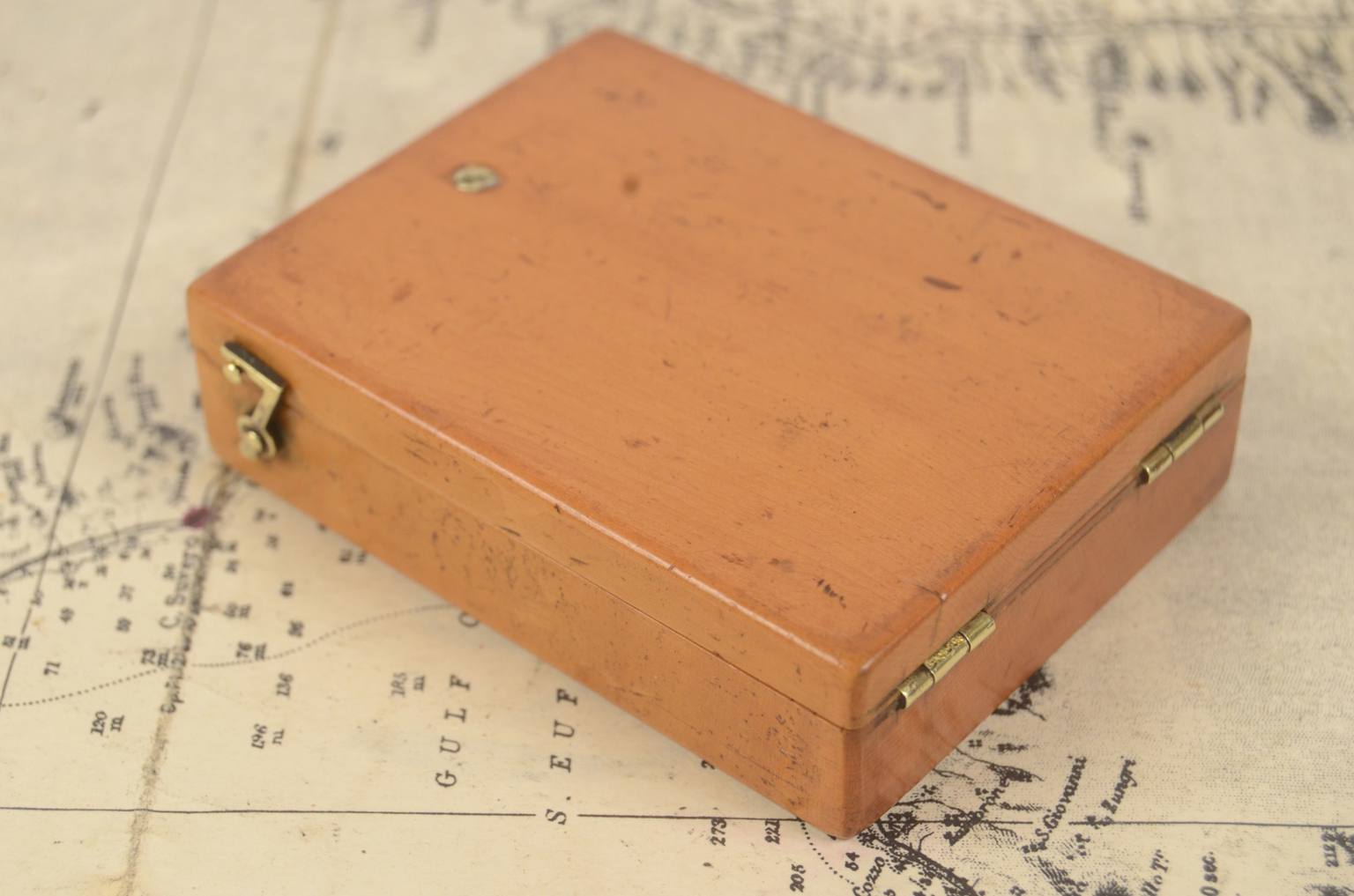 Antique compasses/6787-Antique sundial