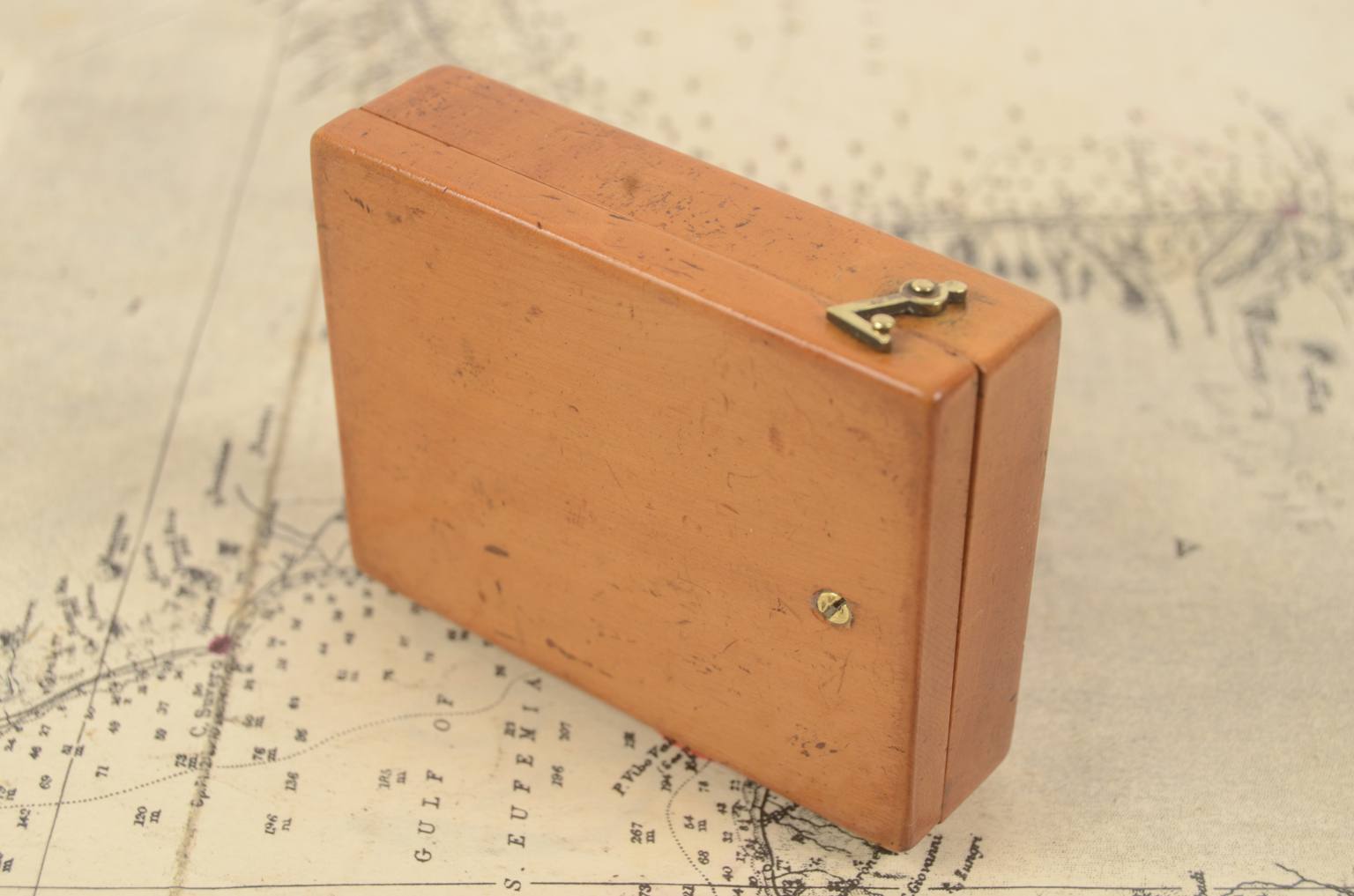 Antique compasses/6787-Antique sundial