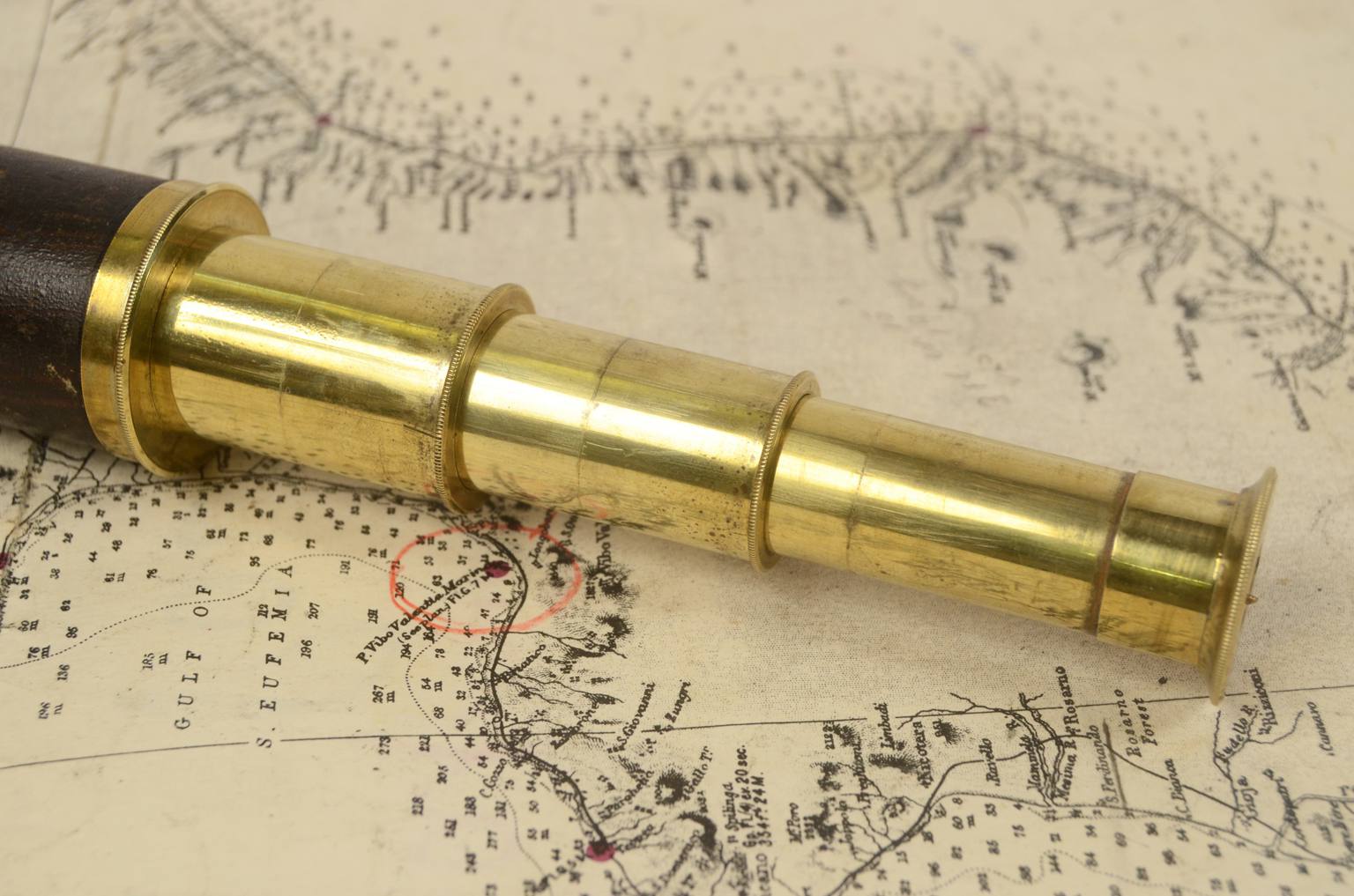 Nautical antiques/6814-Antique telescope