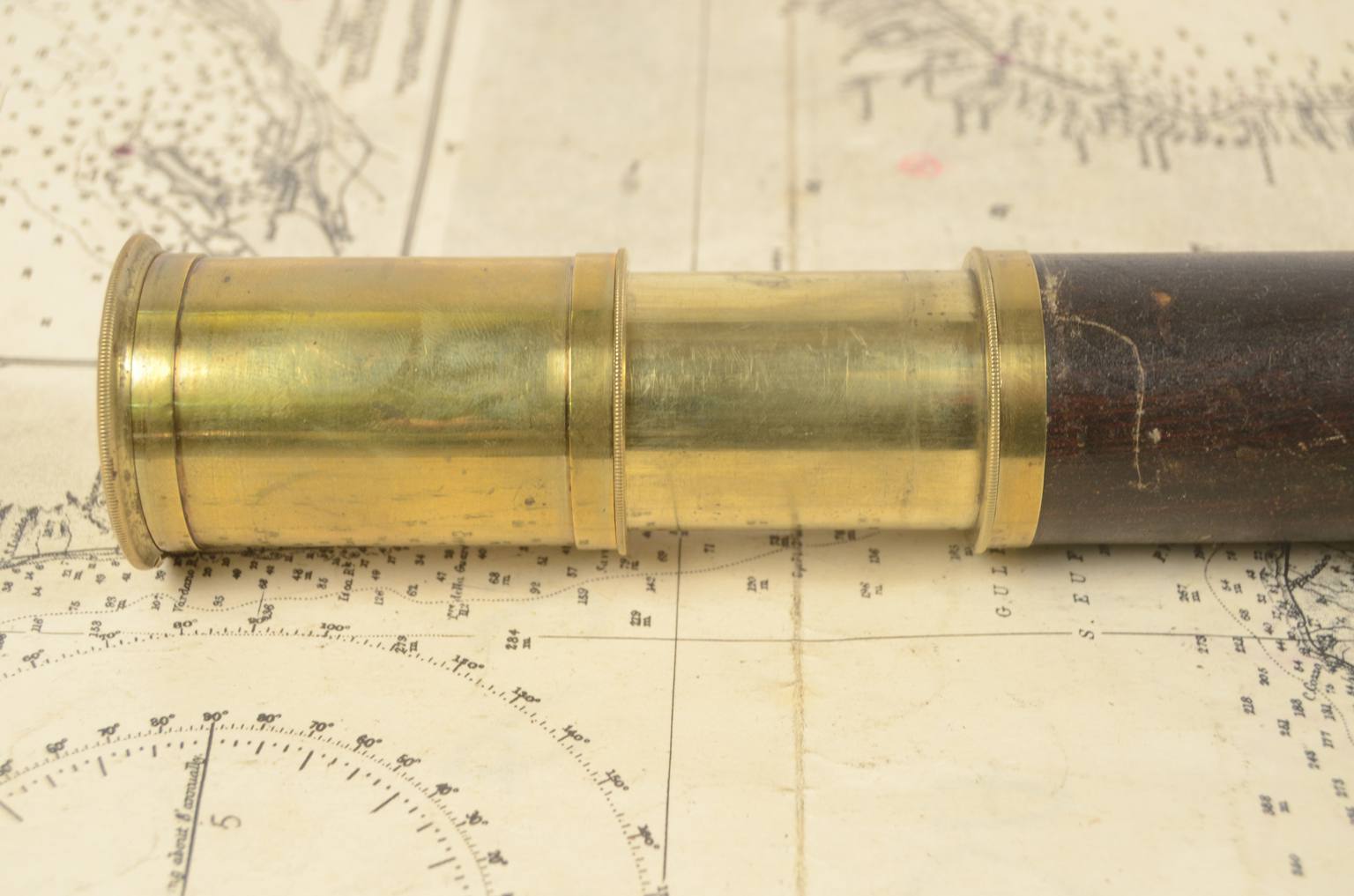 Nautical antiques/6814-Antique telescope