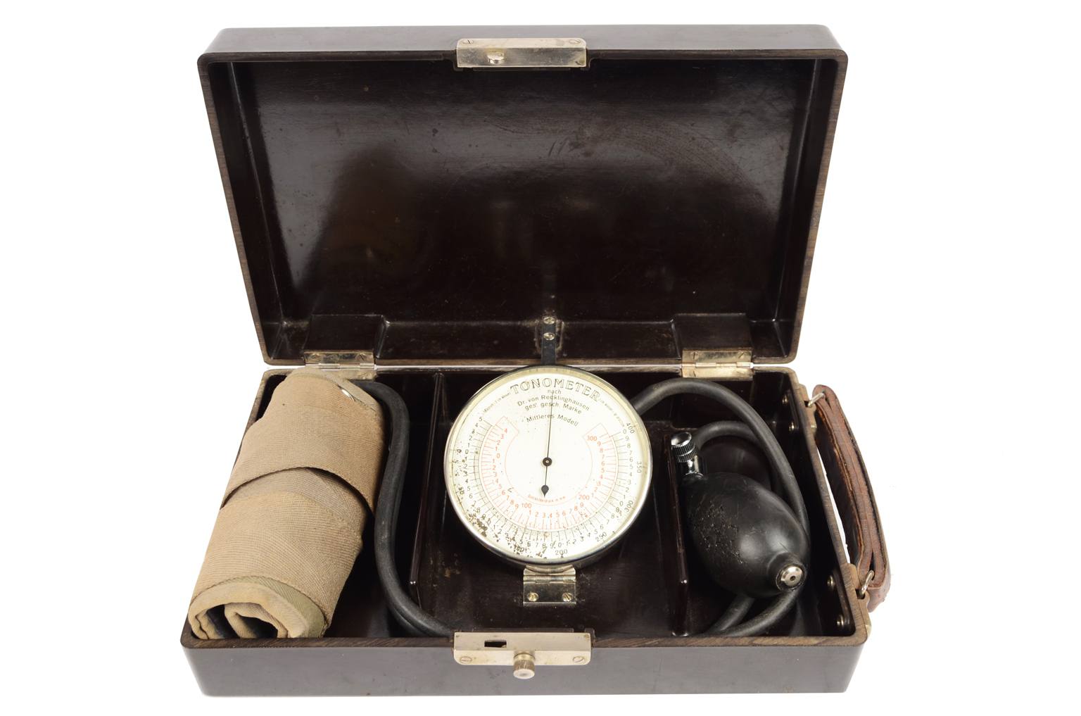 Old medical instruments/6852-Vintage sphygmomanometer