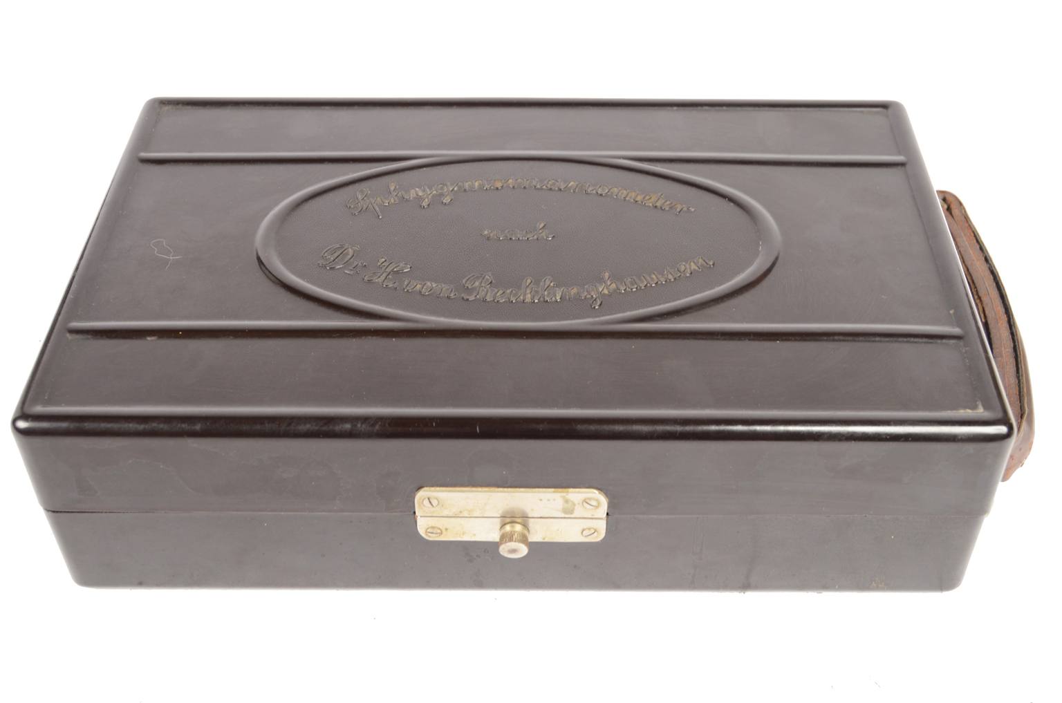 Old medical instruments/6852-Vintage sphygmomanometer