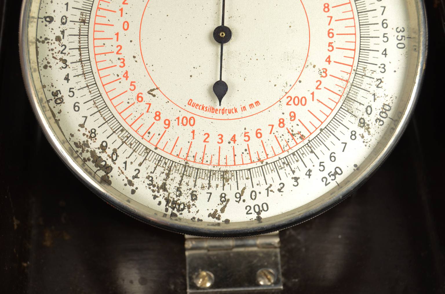 Old medical instruments/6852-Vintage sphygmomanometer