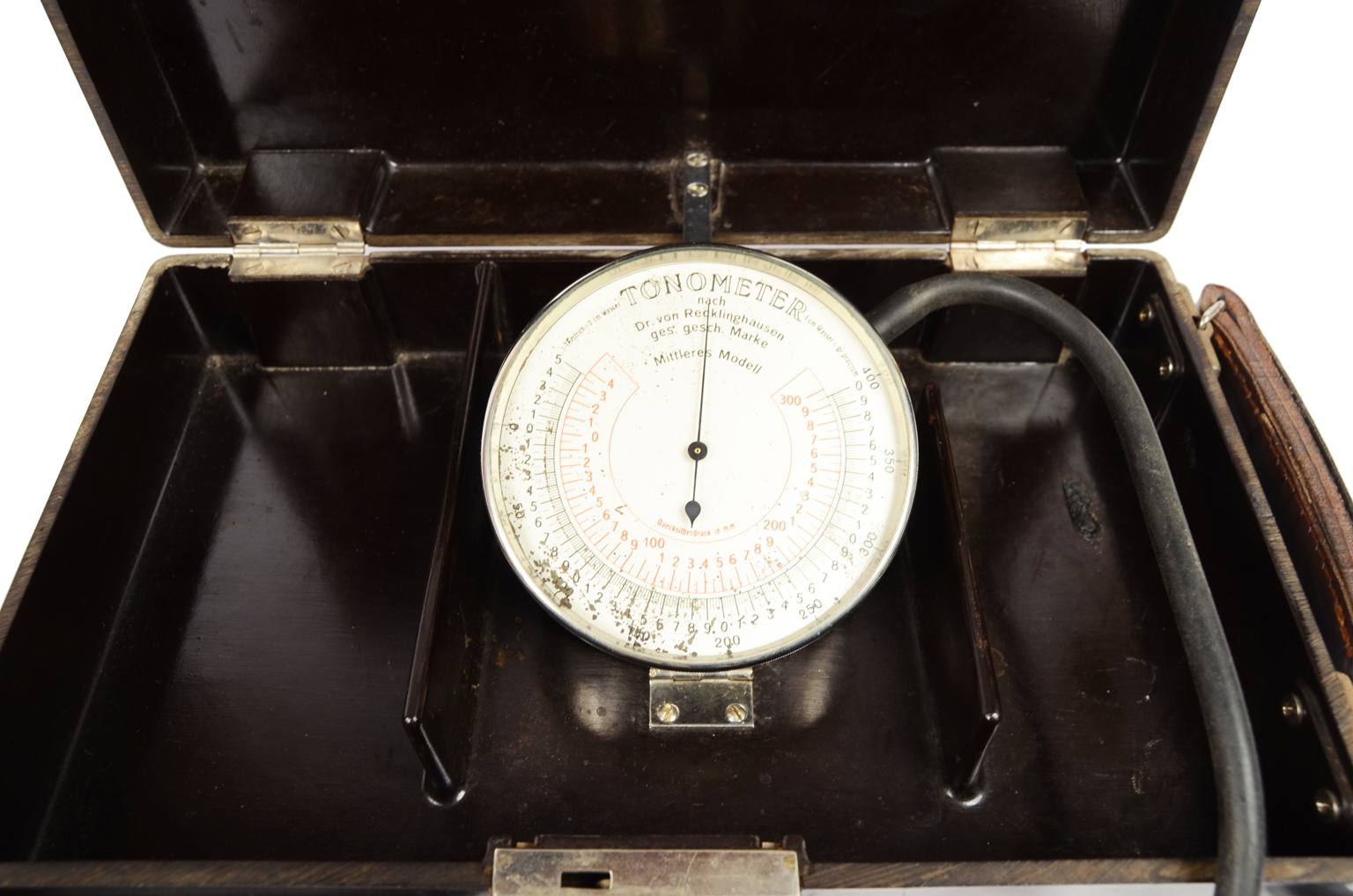 Old medical instruments/6852-Vintage sphygmomanometer