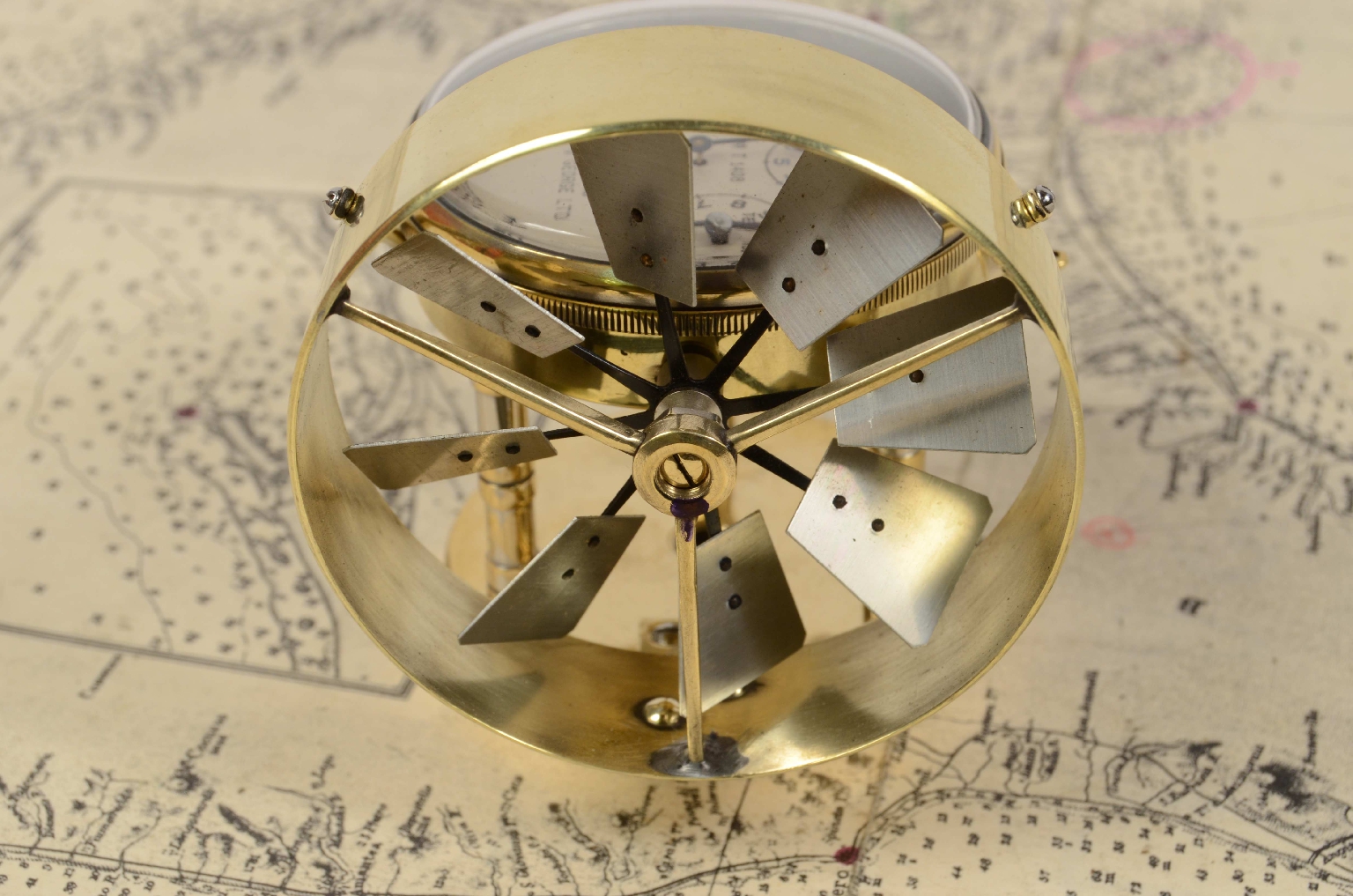 Antique measuring instruments/6897b-Antique Anemometer