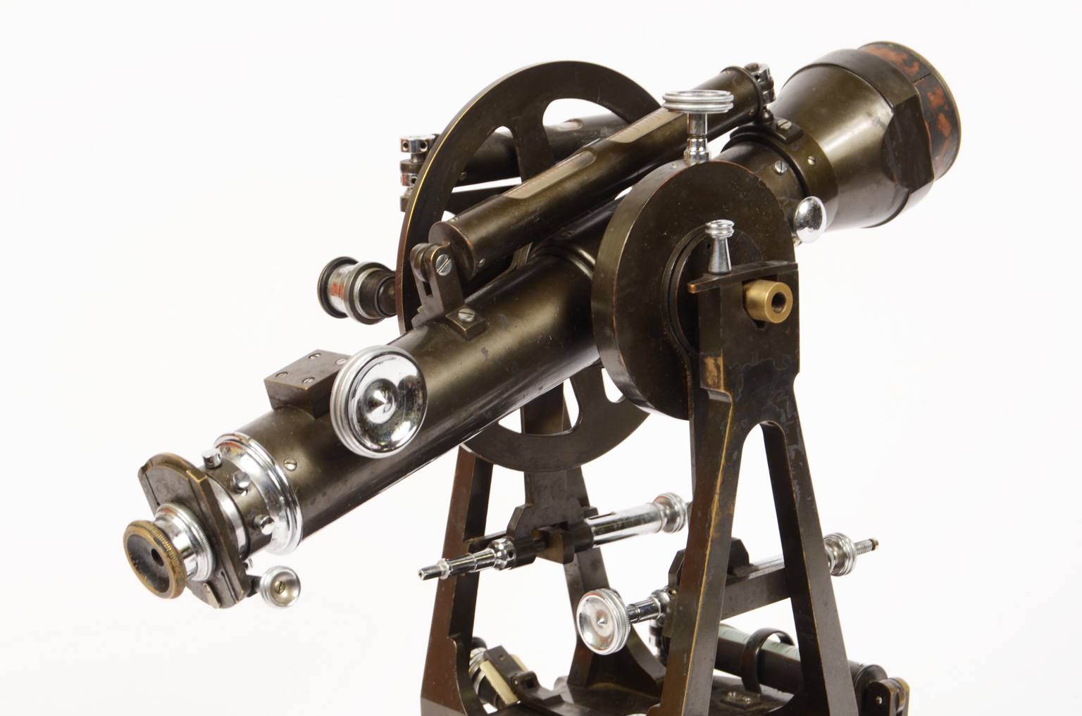 Antique measuring instruments/6898-Salmoiraghi tacheometer