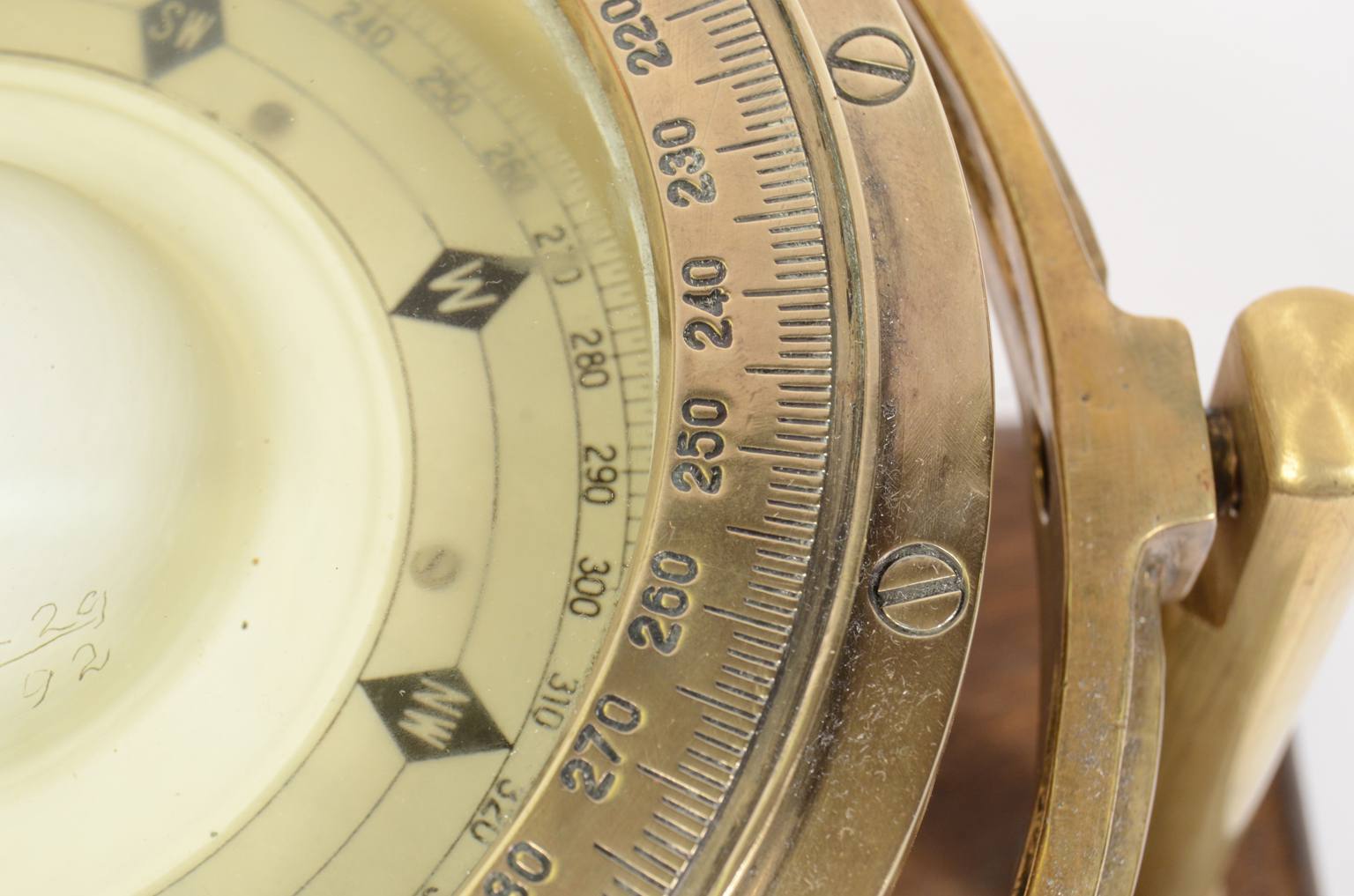 Antique compasses/6907-Nautical compass