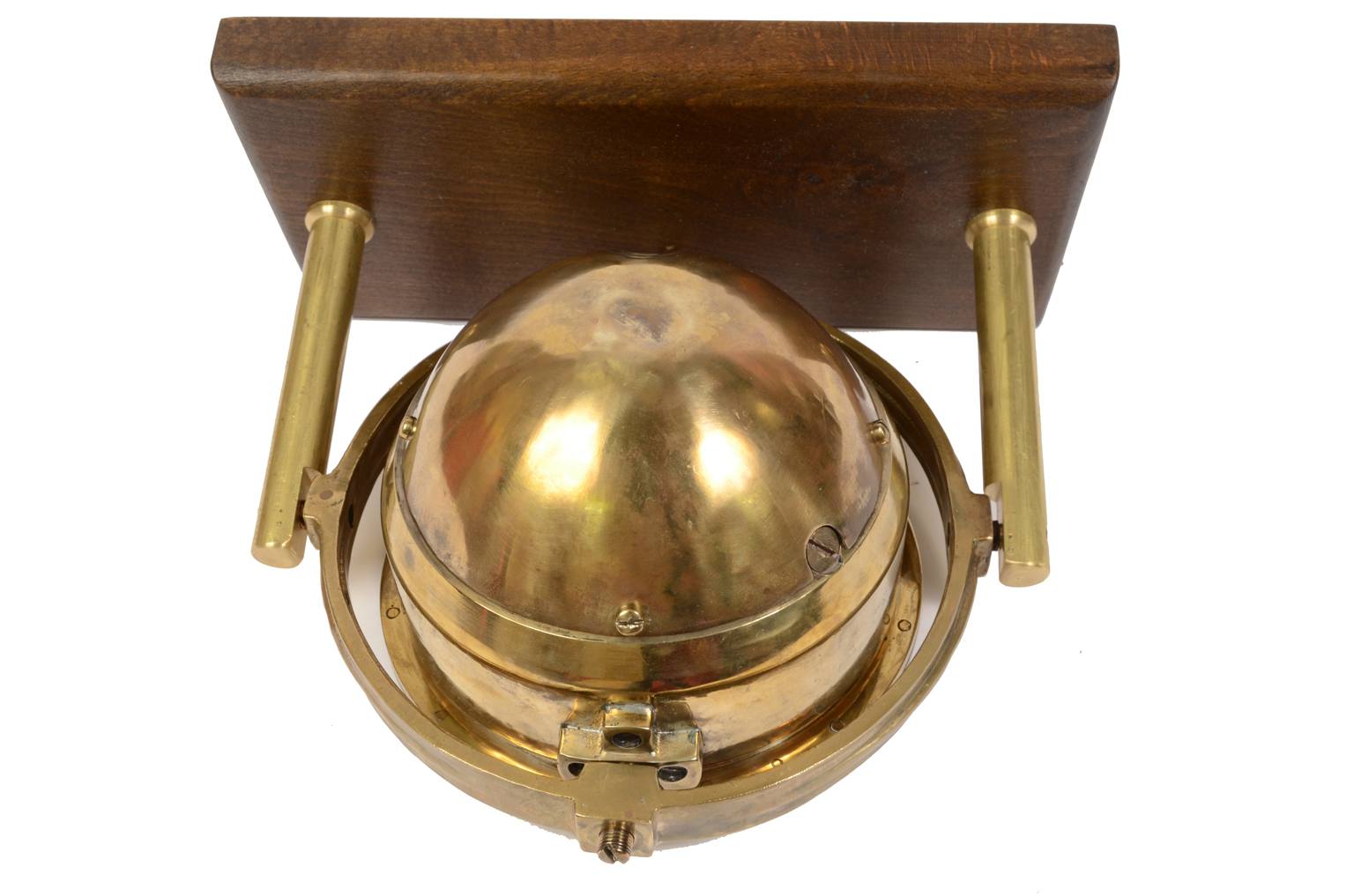 Antique compasses/6907-Nautical compass