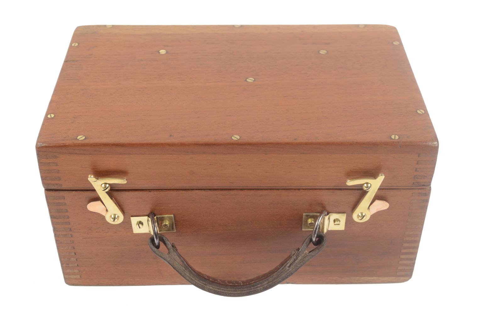 Strumenti di misura antichi/6913-Livello antico