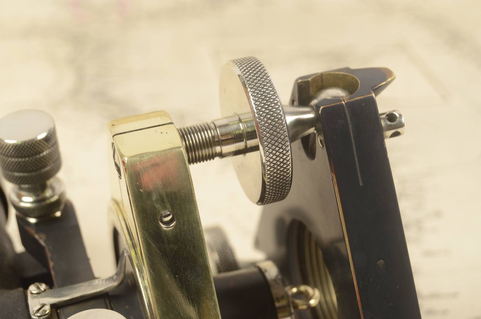 Antique measuring instruments/6913-Antique level