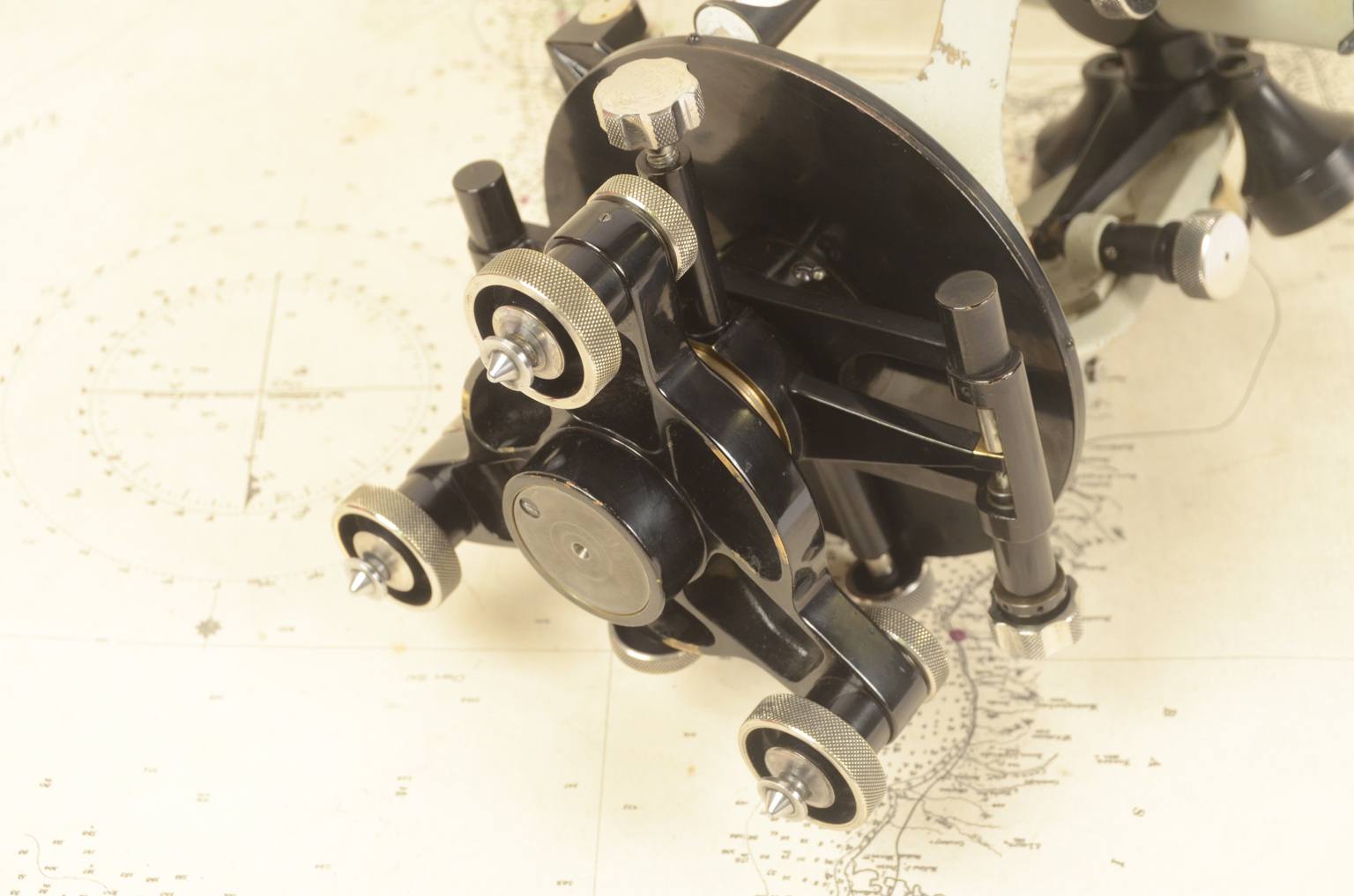 Antique measuring instruments/6921-Zeiss theodolite