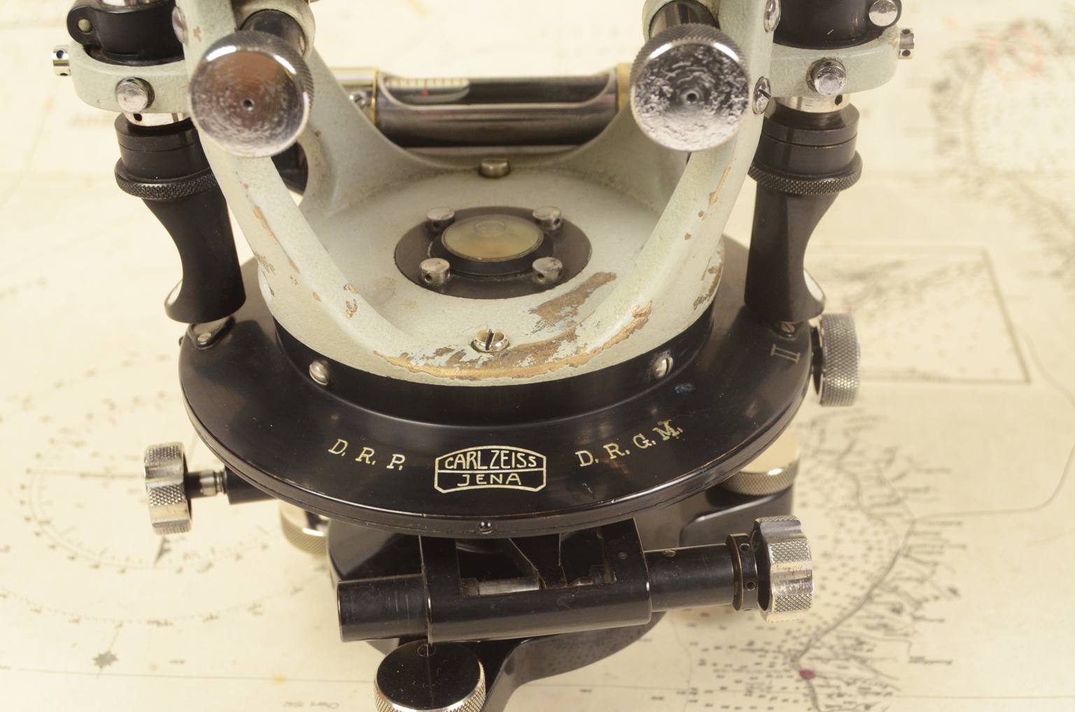 Antique measuring instruments/6921-Zeiss theodolite