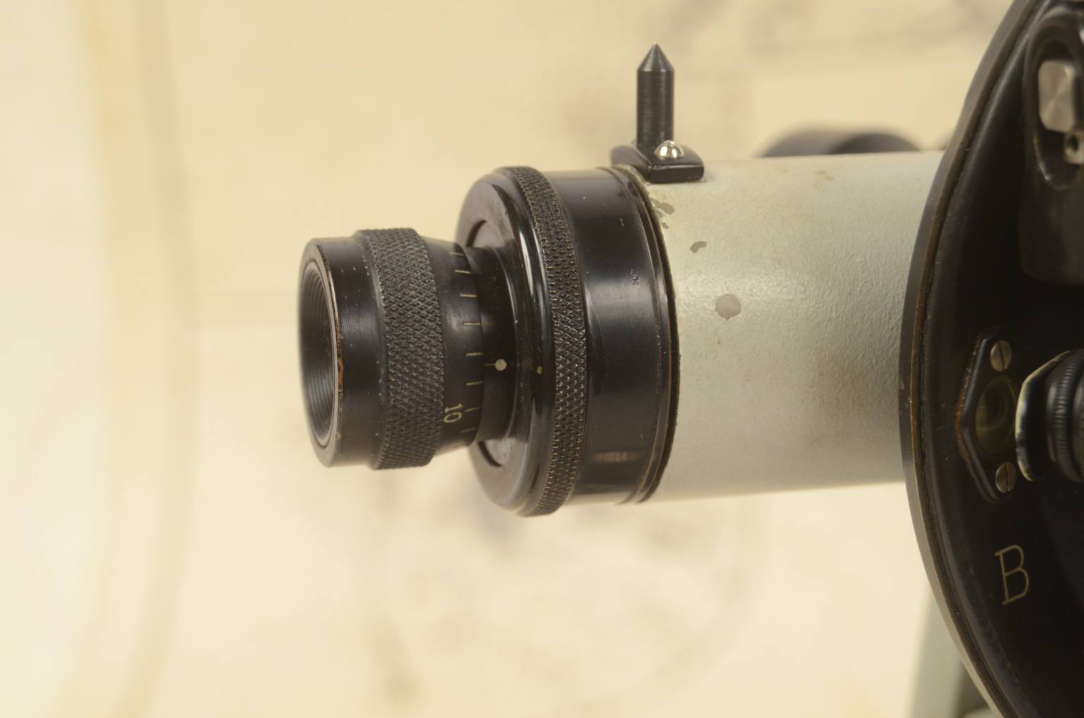 Antique measuring instruments/6921-Zeiss theodolite