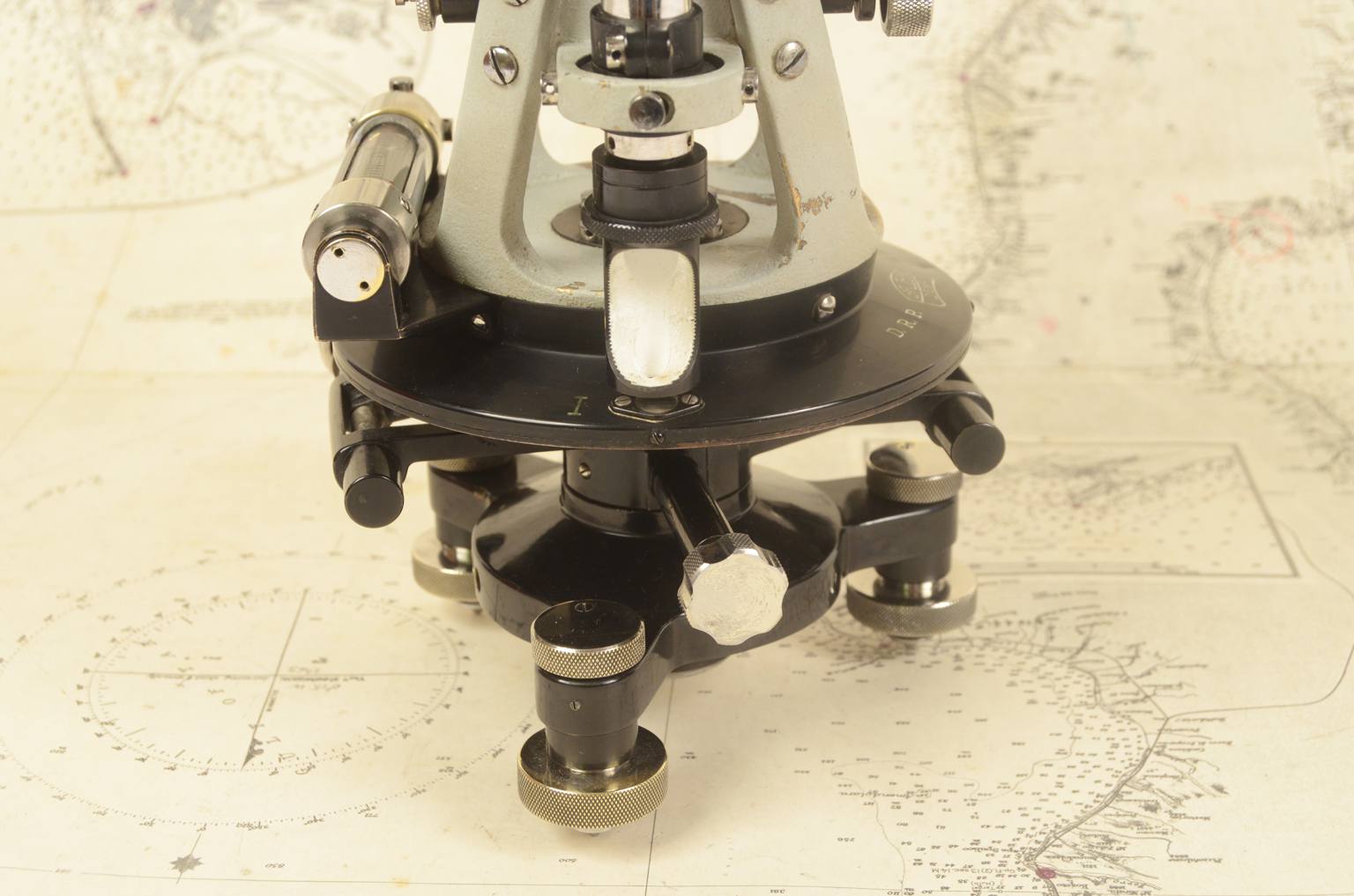 Antique measuring instruments/6921-Zeiss theodolite