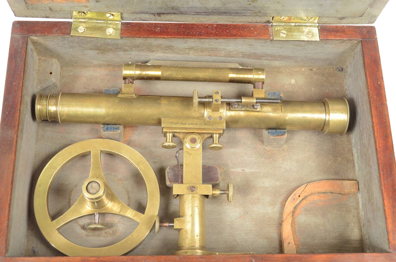 Antique measuring instruments/6968-Antique level