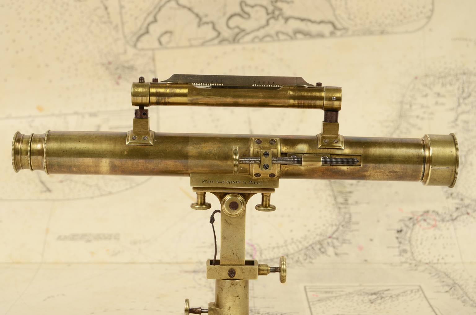 Antique measuring instruments/6968-Antique level