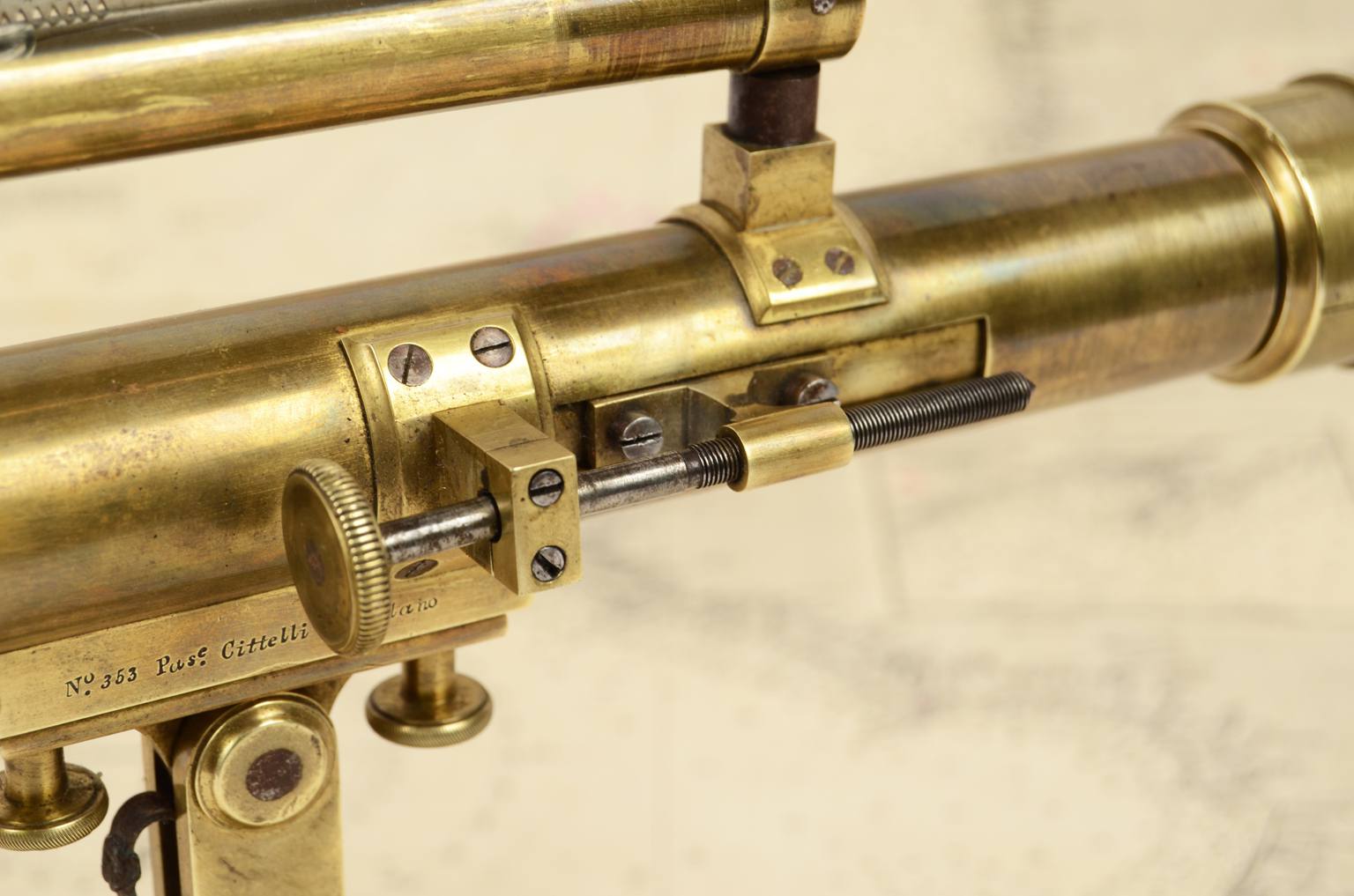 Antique measuring instruments/6968-Antique level